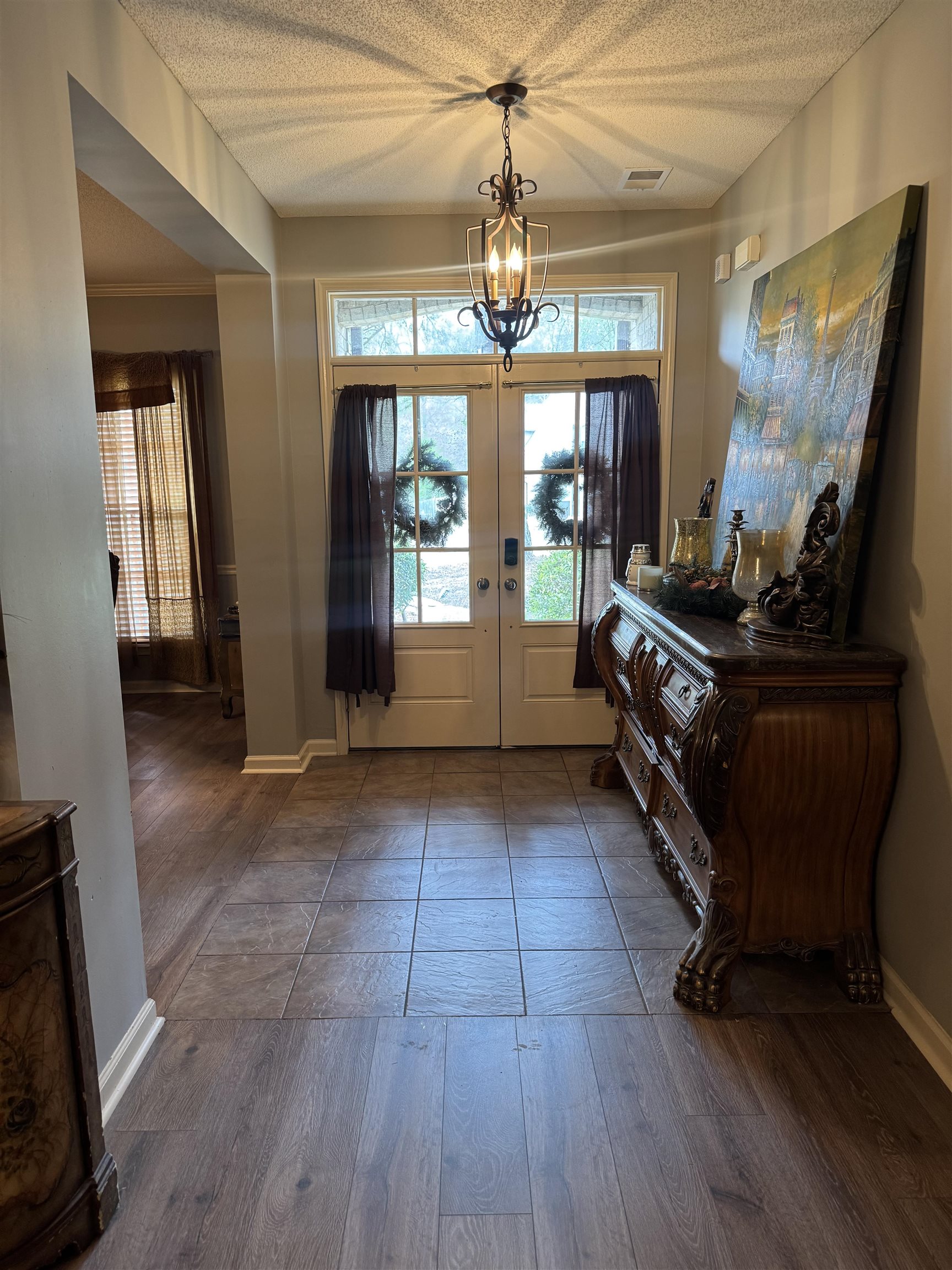4852 Shira Dr Property Photo 6