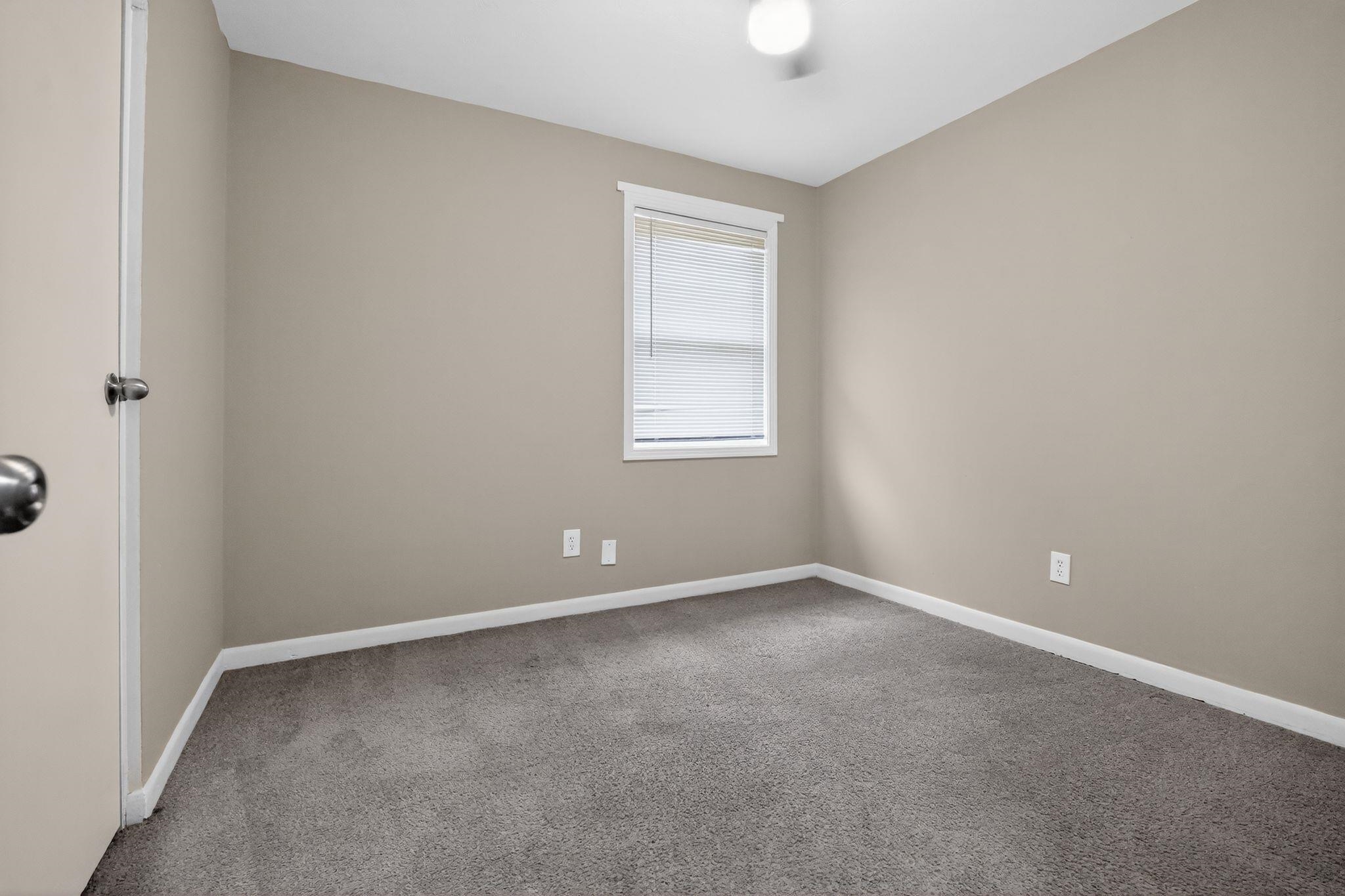 748 Western Park Dr Property Photo 15