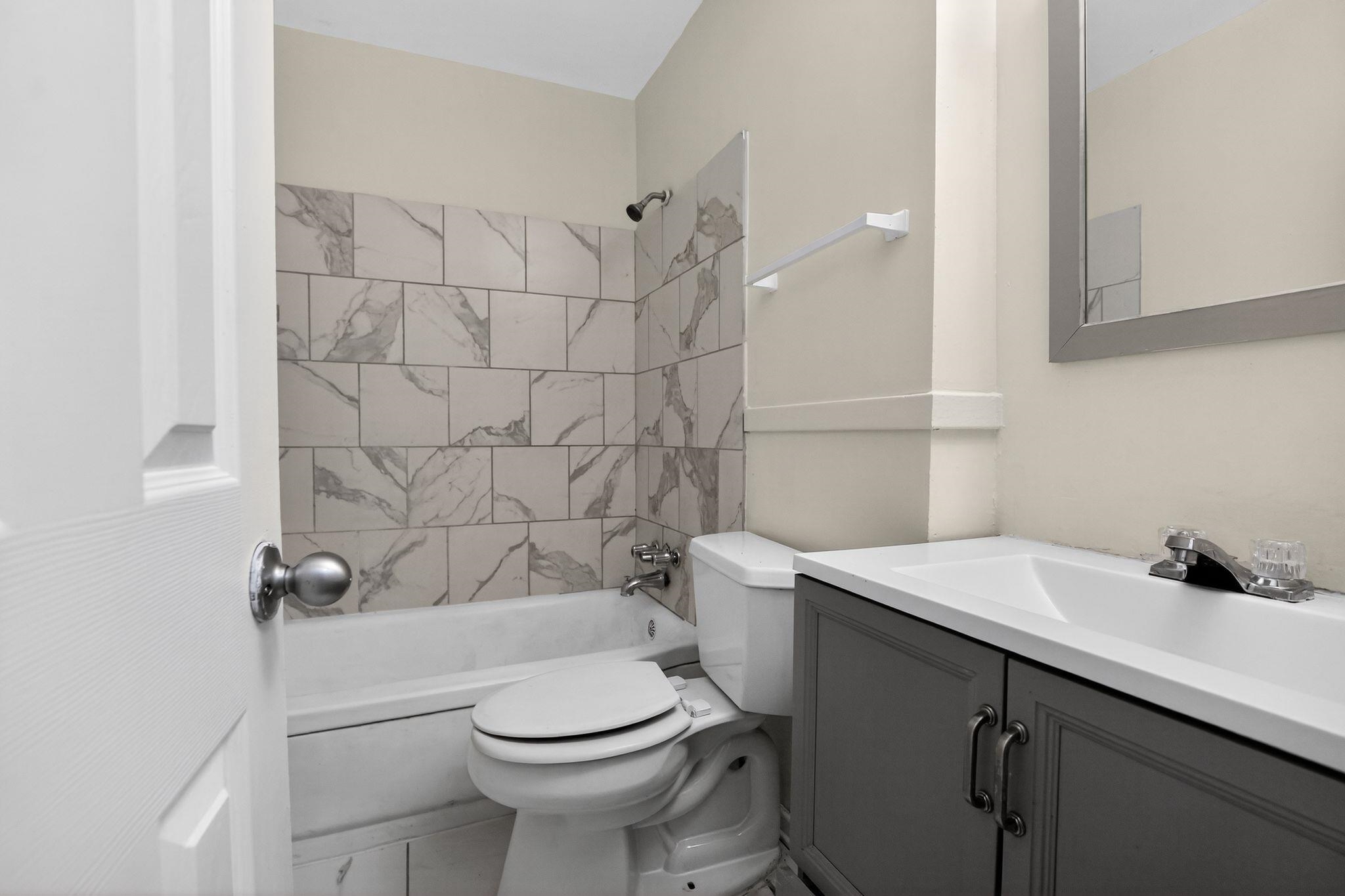 748 Western Park Dr Property Photo 19