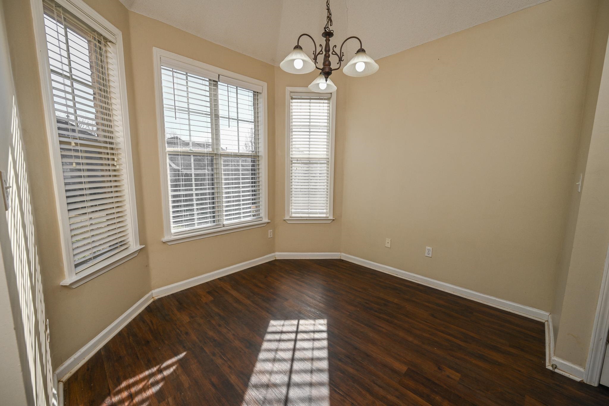 1616 Sawmill Creek Ln Property Photo 10