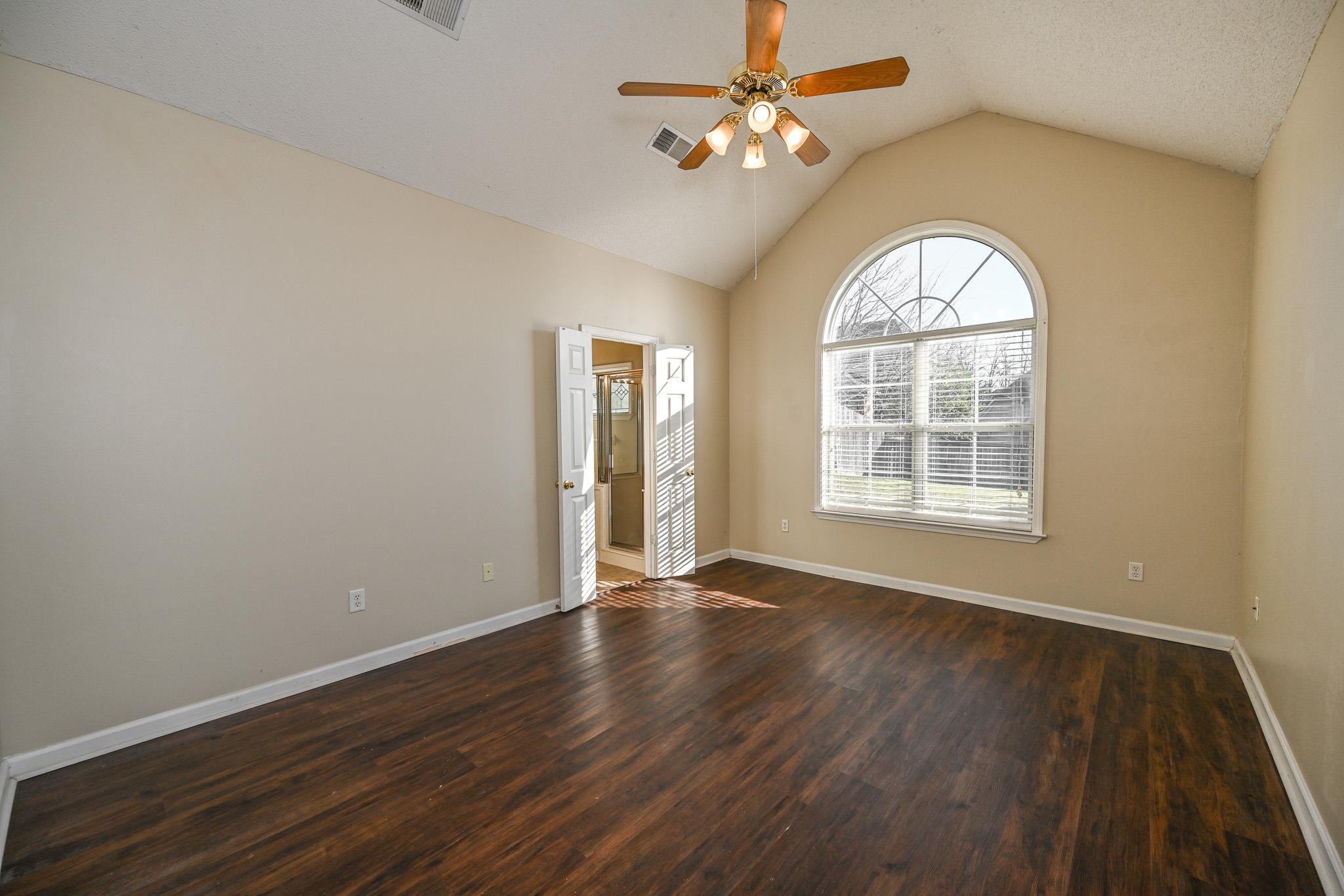 1616 Sawmill Creek Ln Property Photo 11