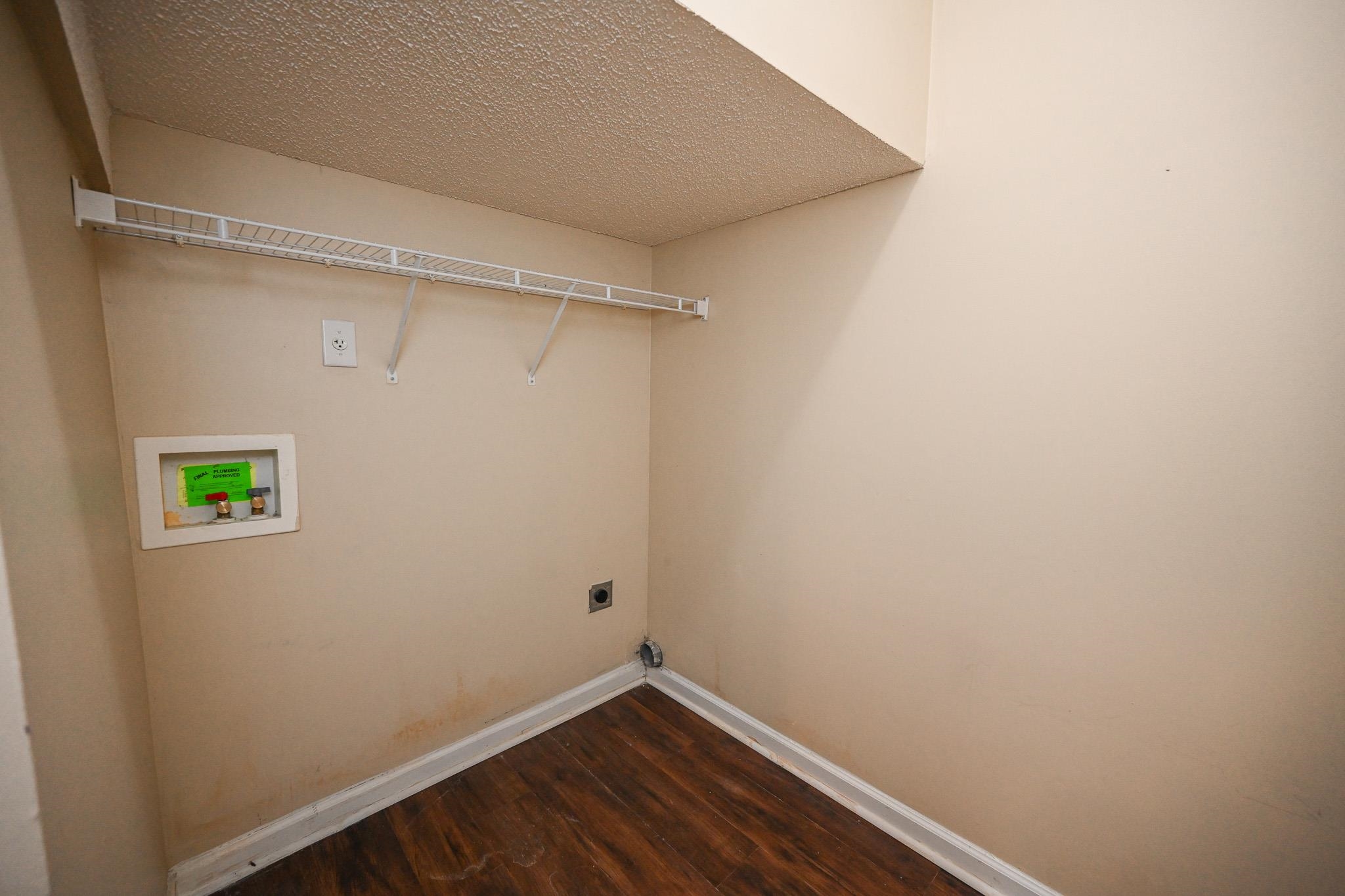 1616 Sawmill Creek Ln Property Photo 16