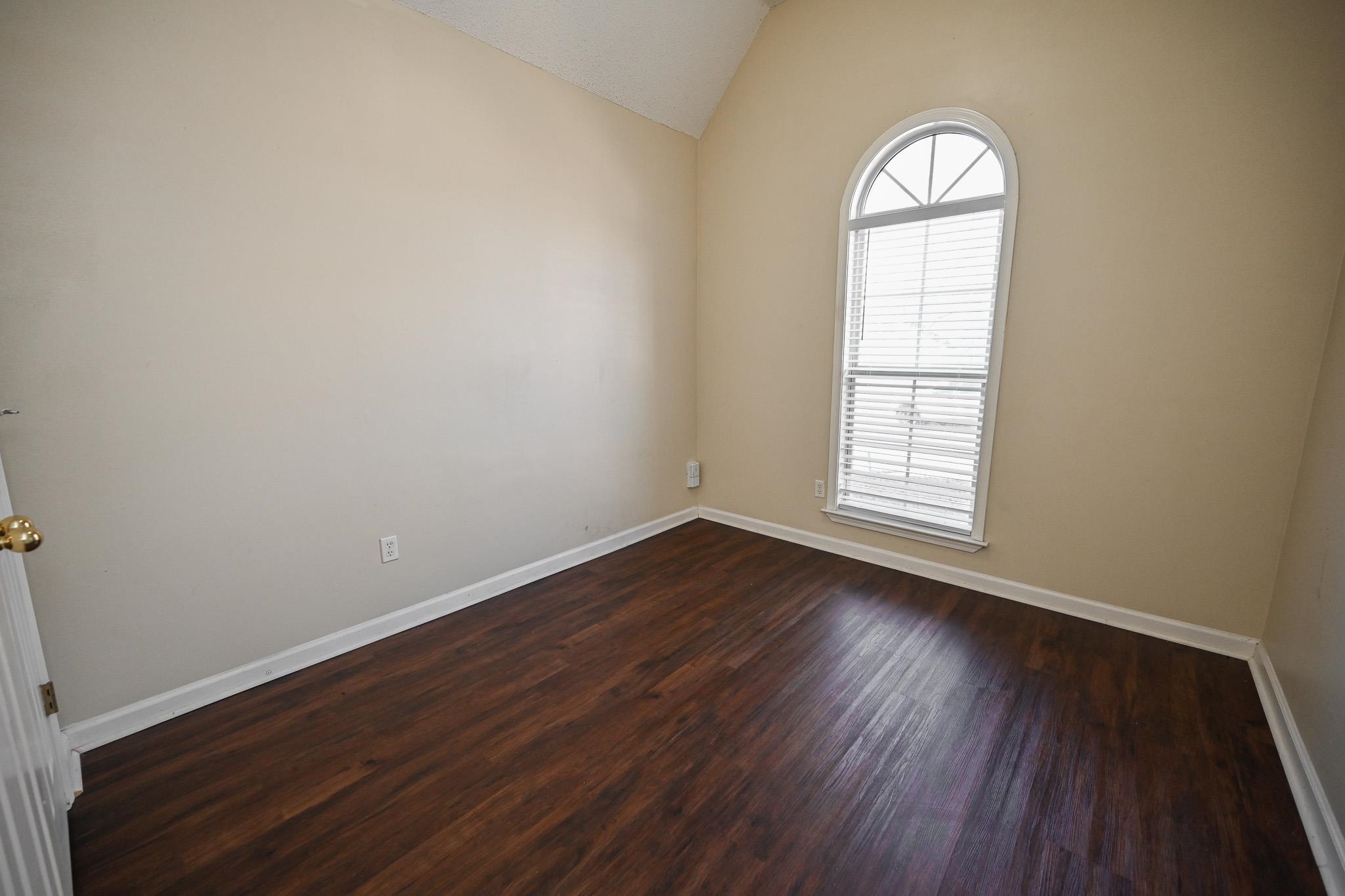 1616 Sawmill Creek Ln Property Photo 19