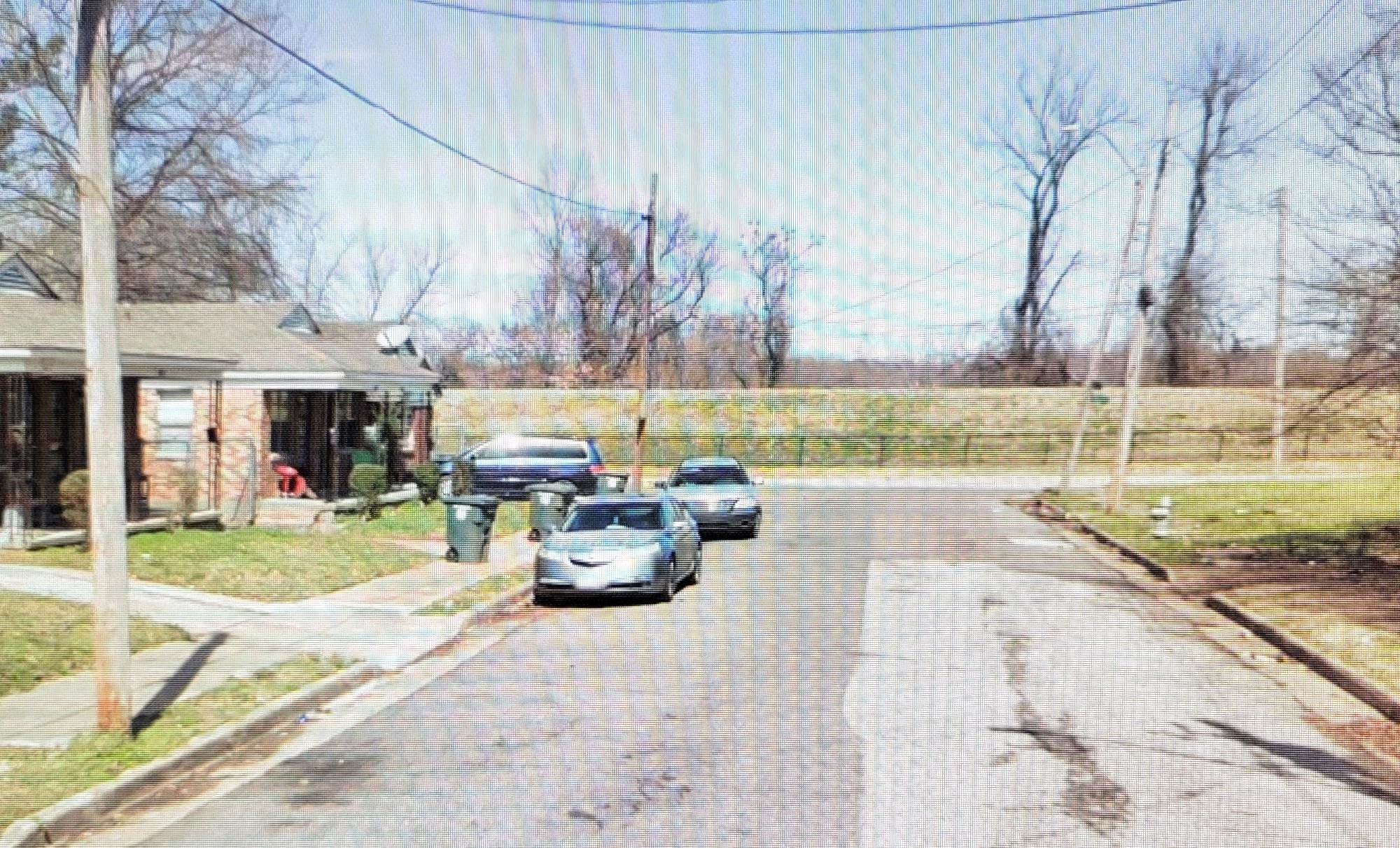 1618 Davis St Property Photo 3