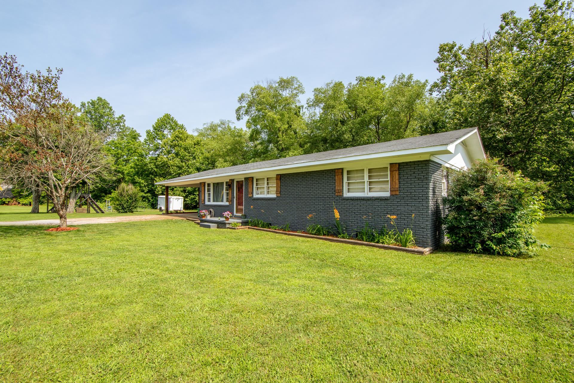5011 Sunny Acres Dr Property Photo 3