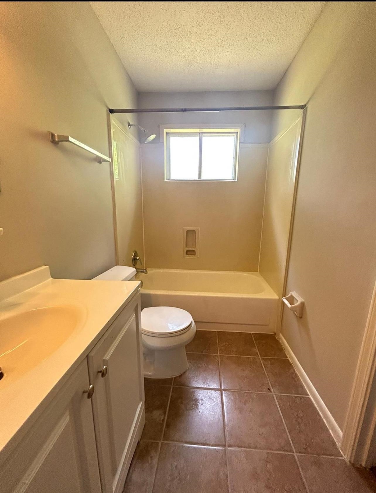 3304 Sweet Springs Dr Property Photo 16