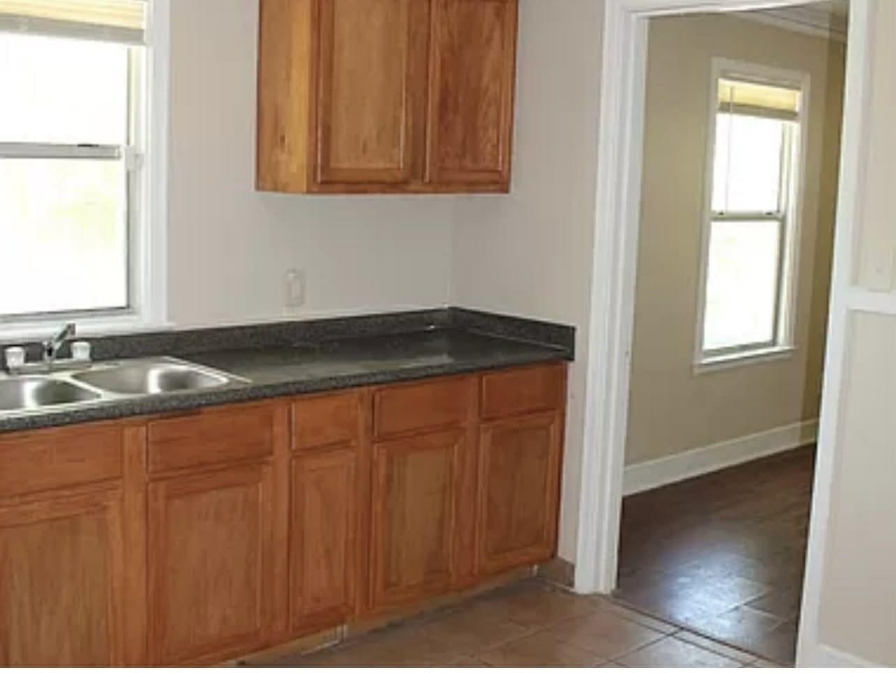 2765 Walnut Rd Property Photo 2