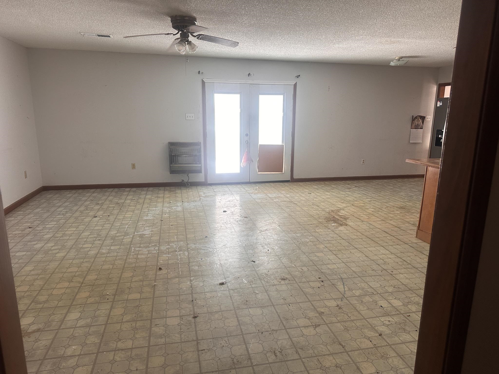 605 Junior Dr Property Photo 5