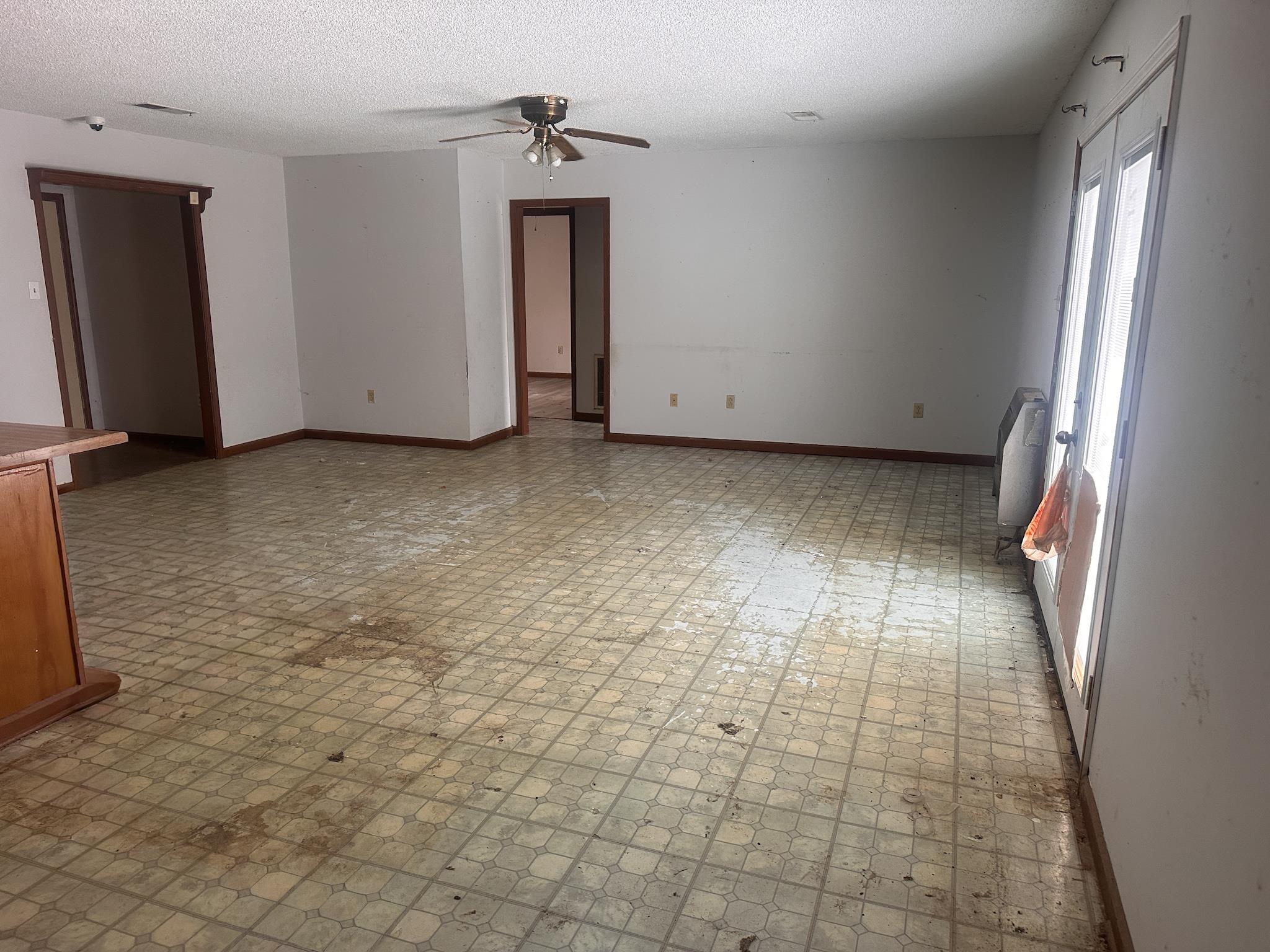 605 Junior Dr Property Photo 7