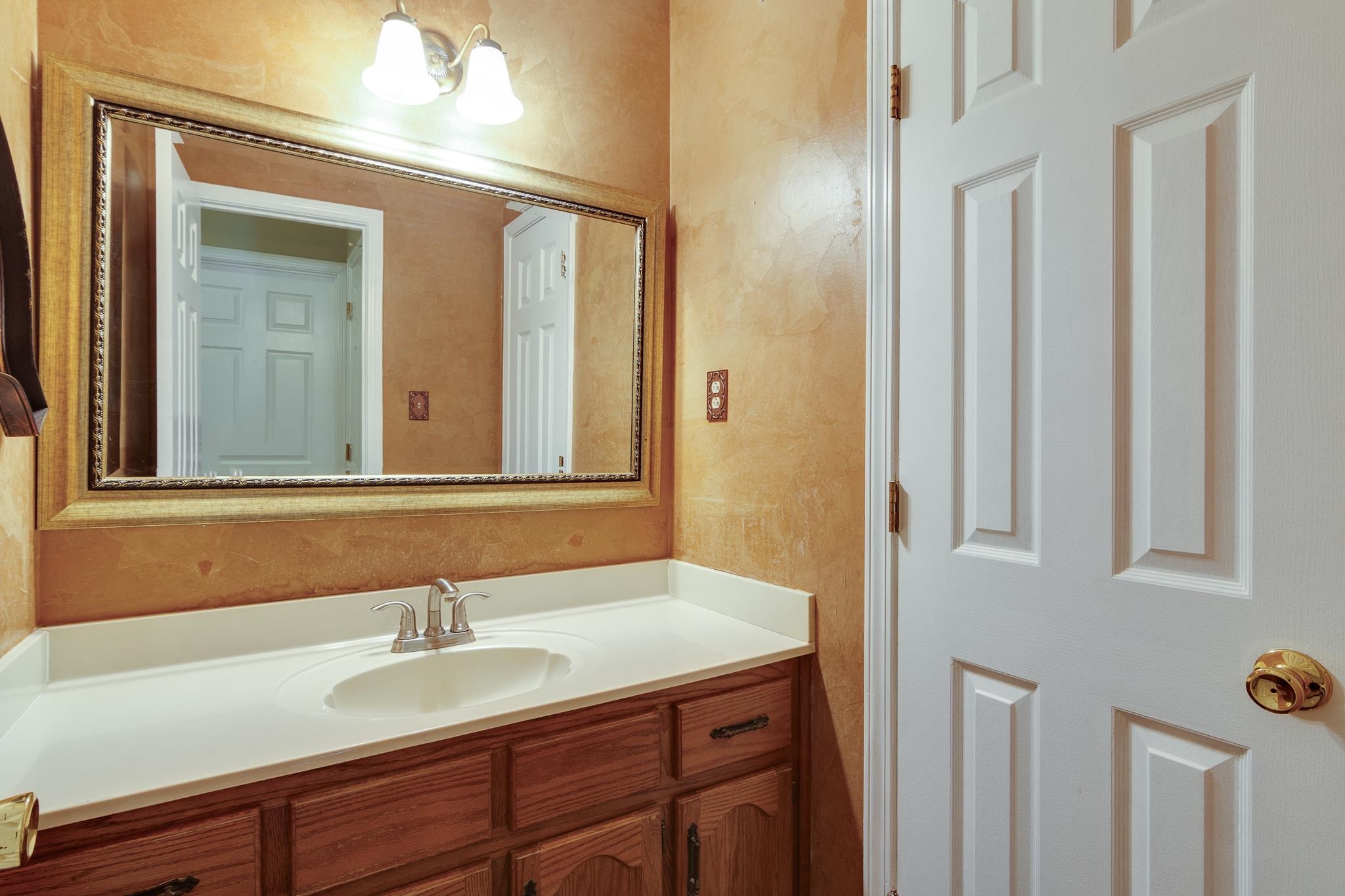 3758 Oak Forest Dr Property Photo 10
