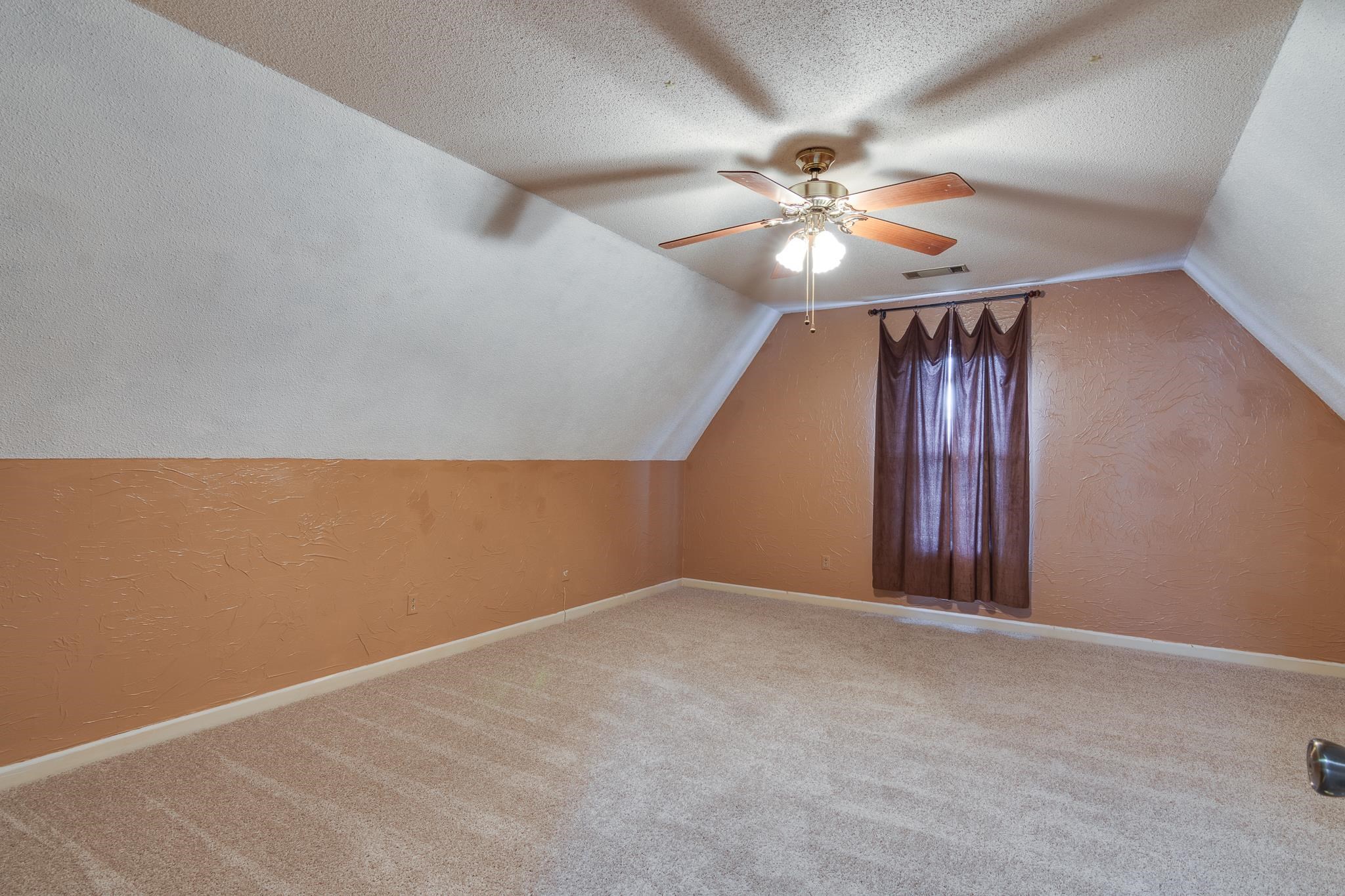 3758 Oak Forest Dr Property Photo 15