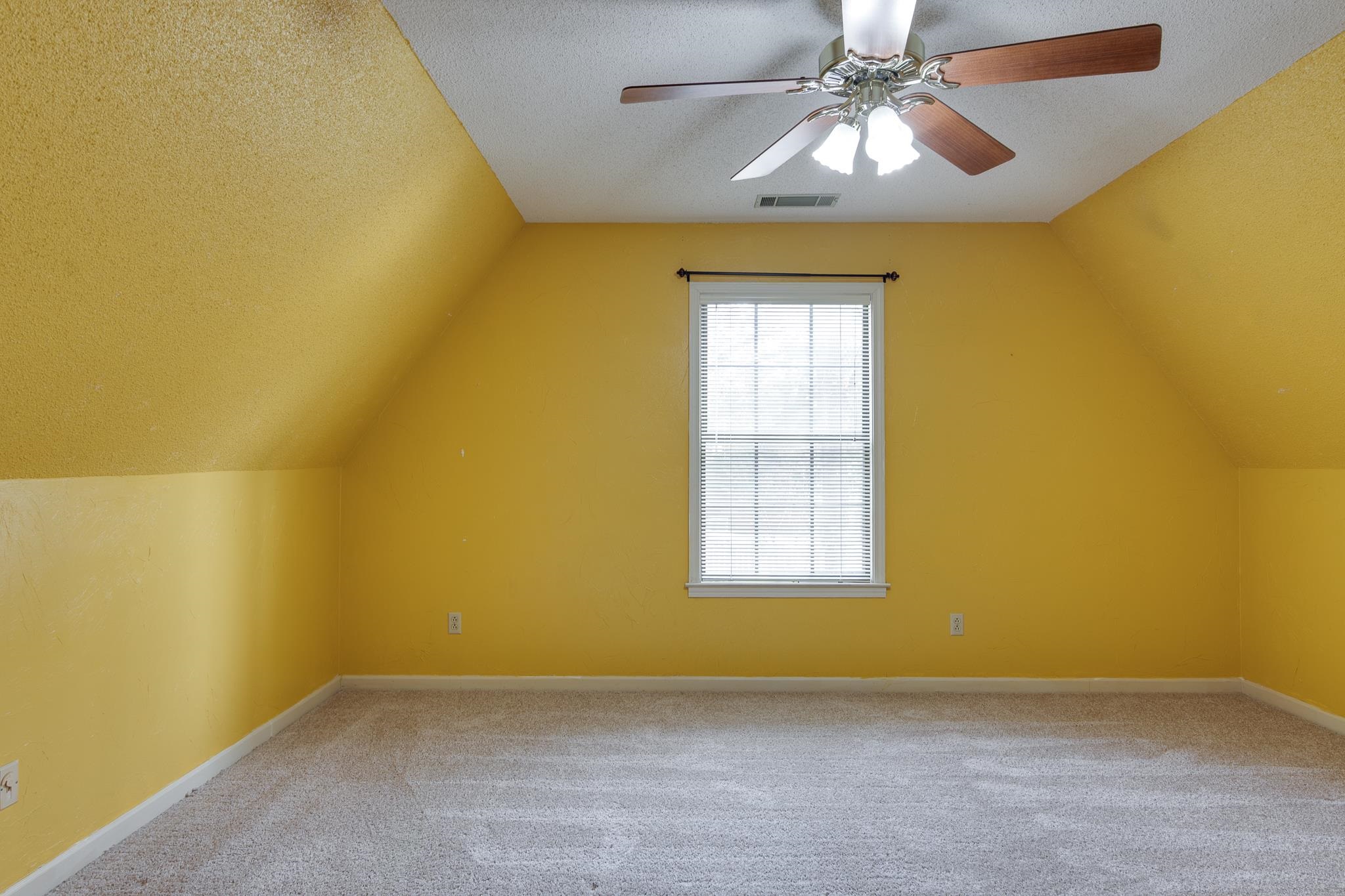 3758 Oak Forest Dr Property Photo 17