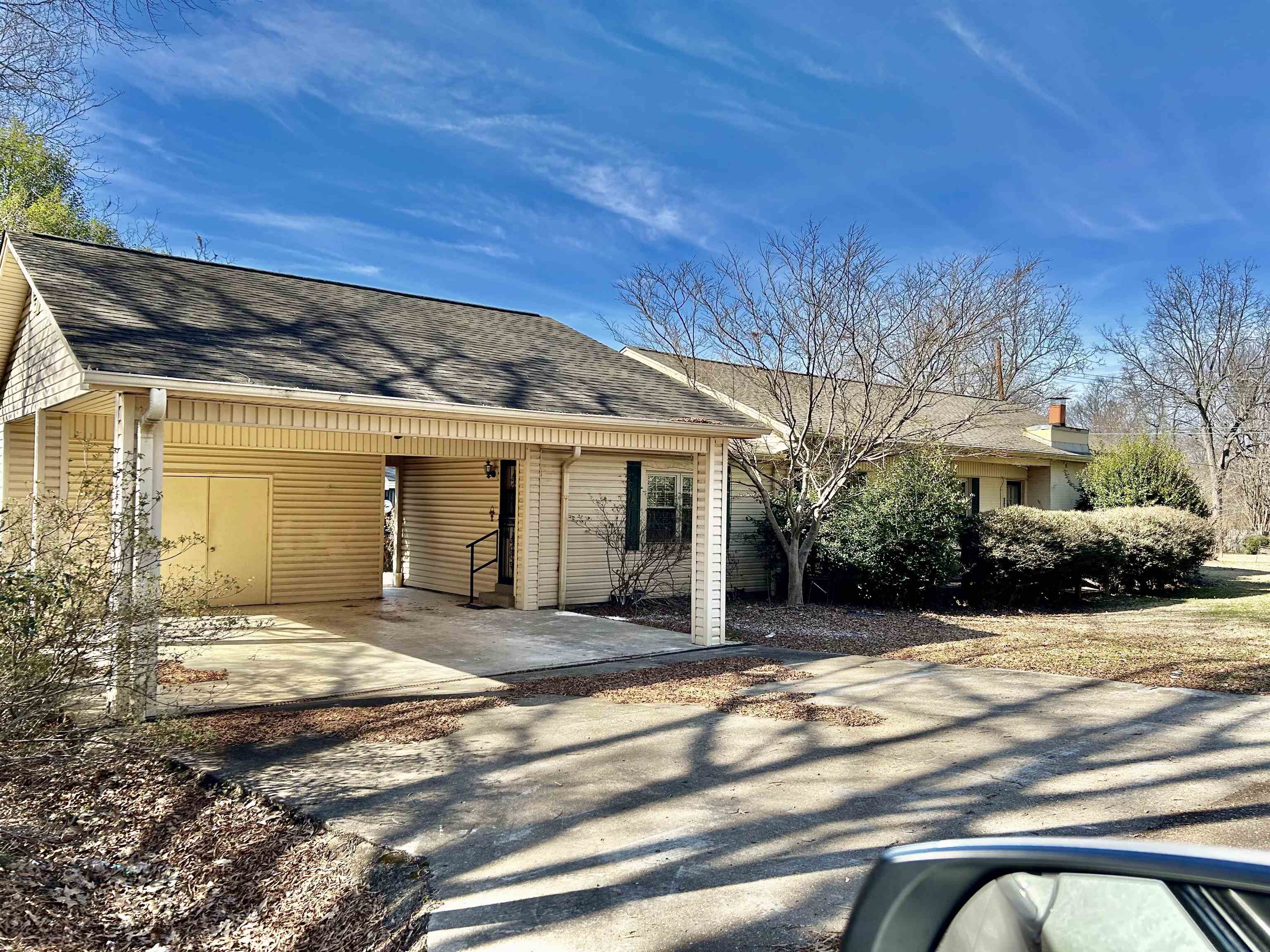 503 Terrace Dr Property Photo 3
