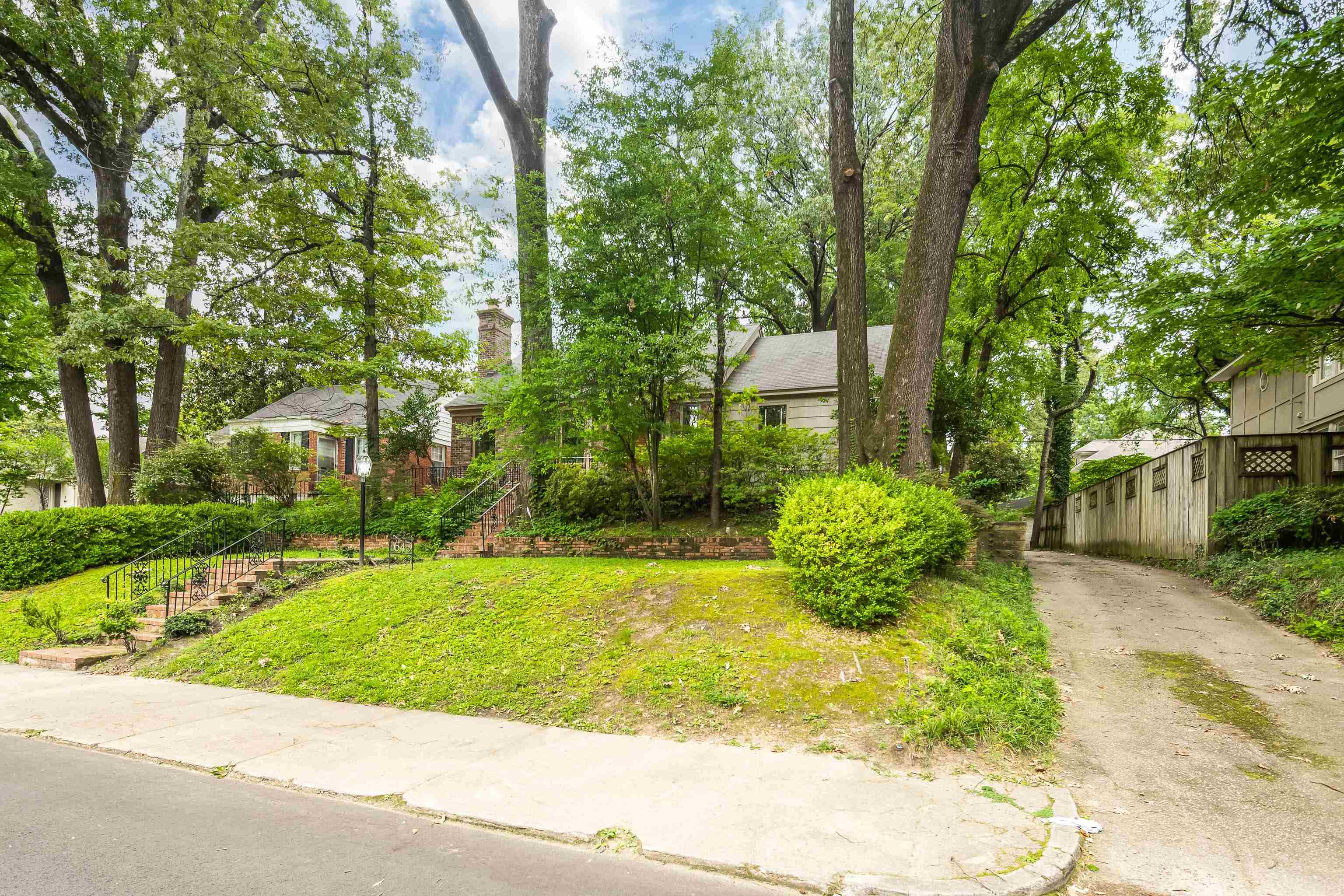 1643 Vinton Ave Property Photo 2