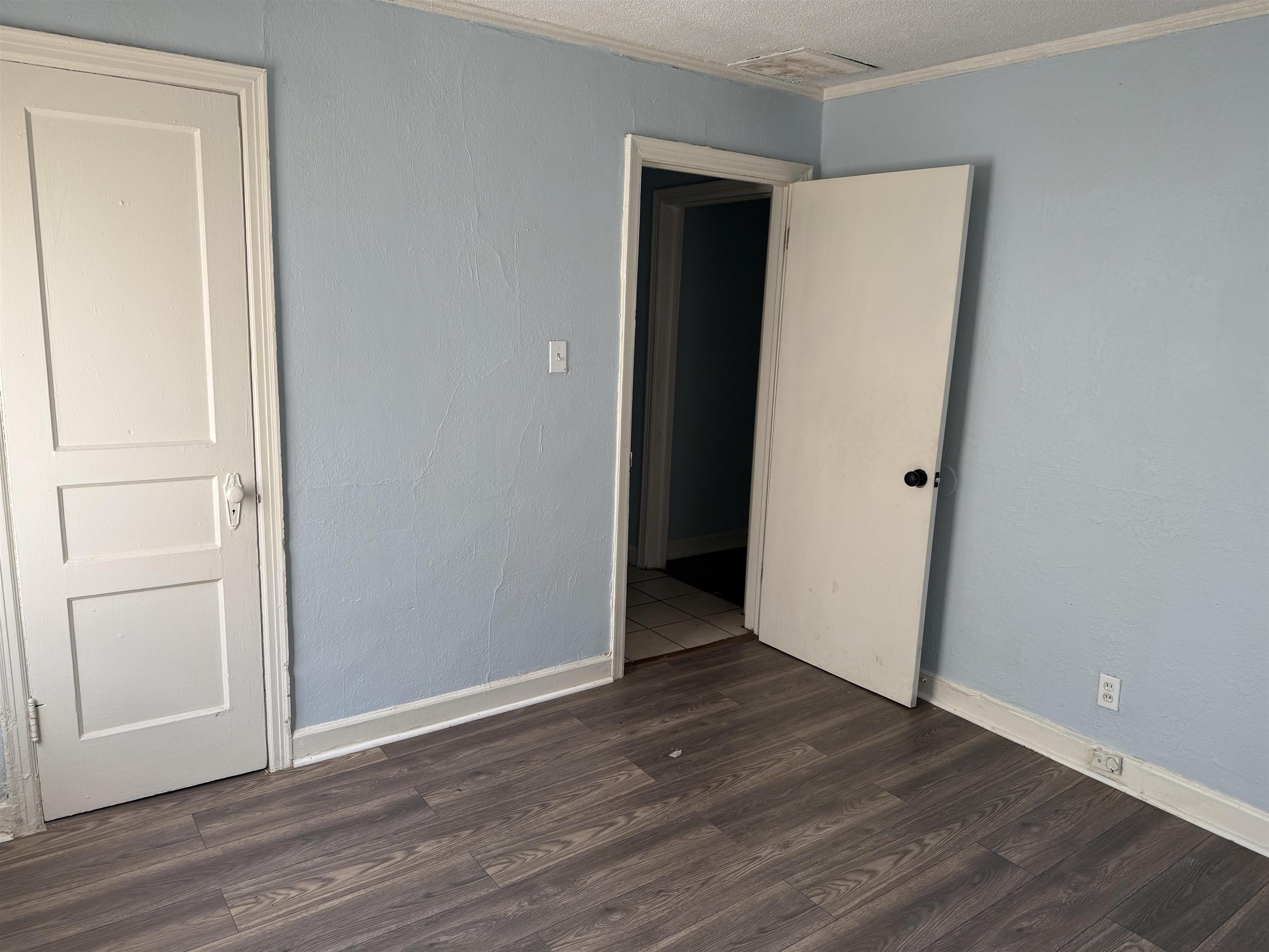 1248 Meda St Property Photo 14
