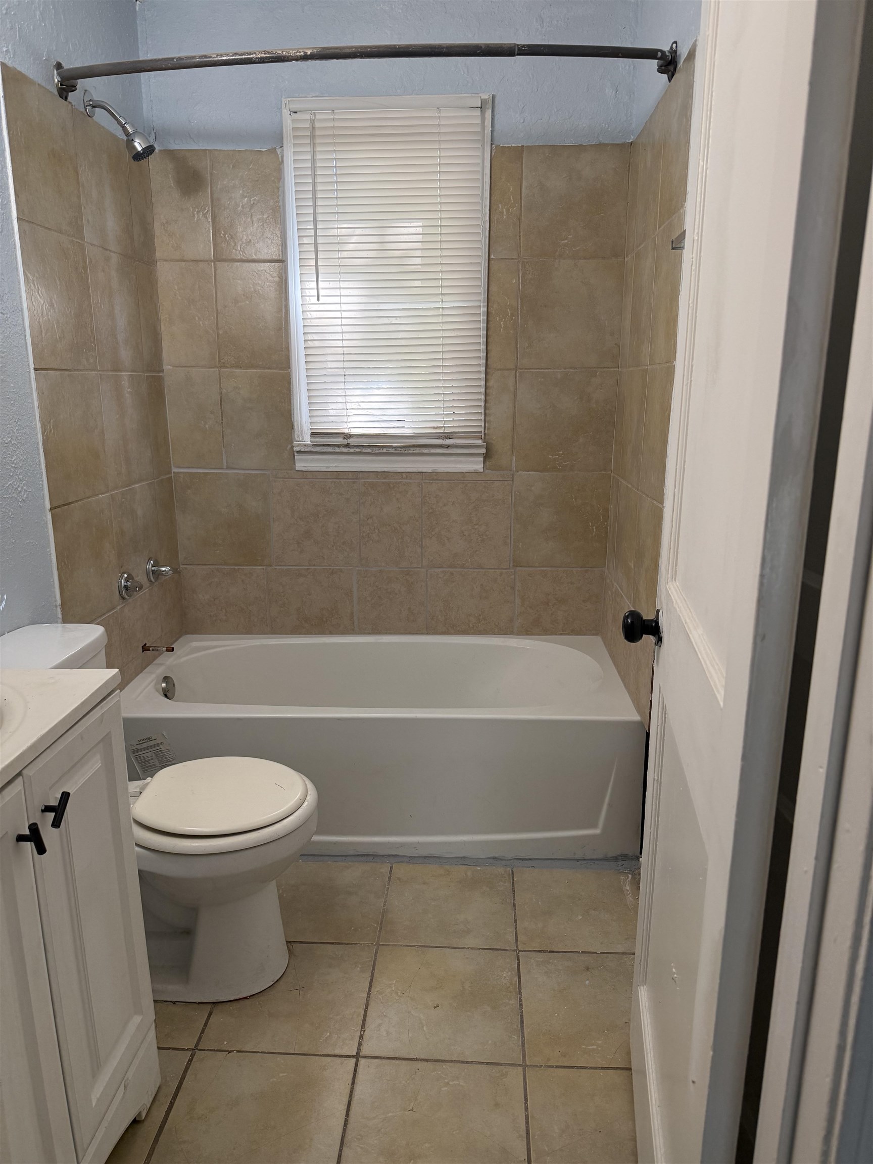 1248 Meda St Property Photo 24