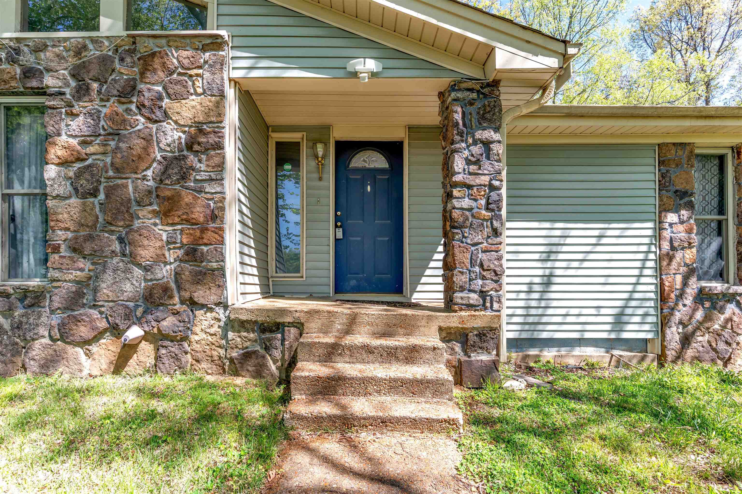 10320 Macon Rd Property Photo 5