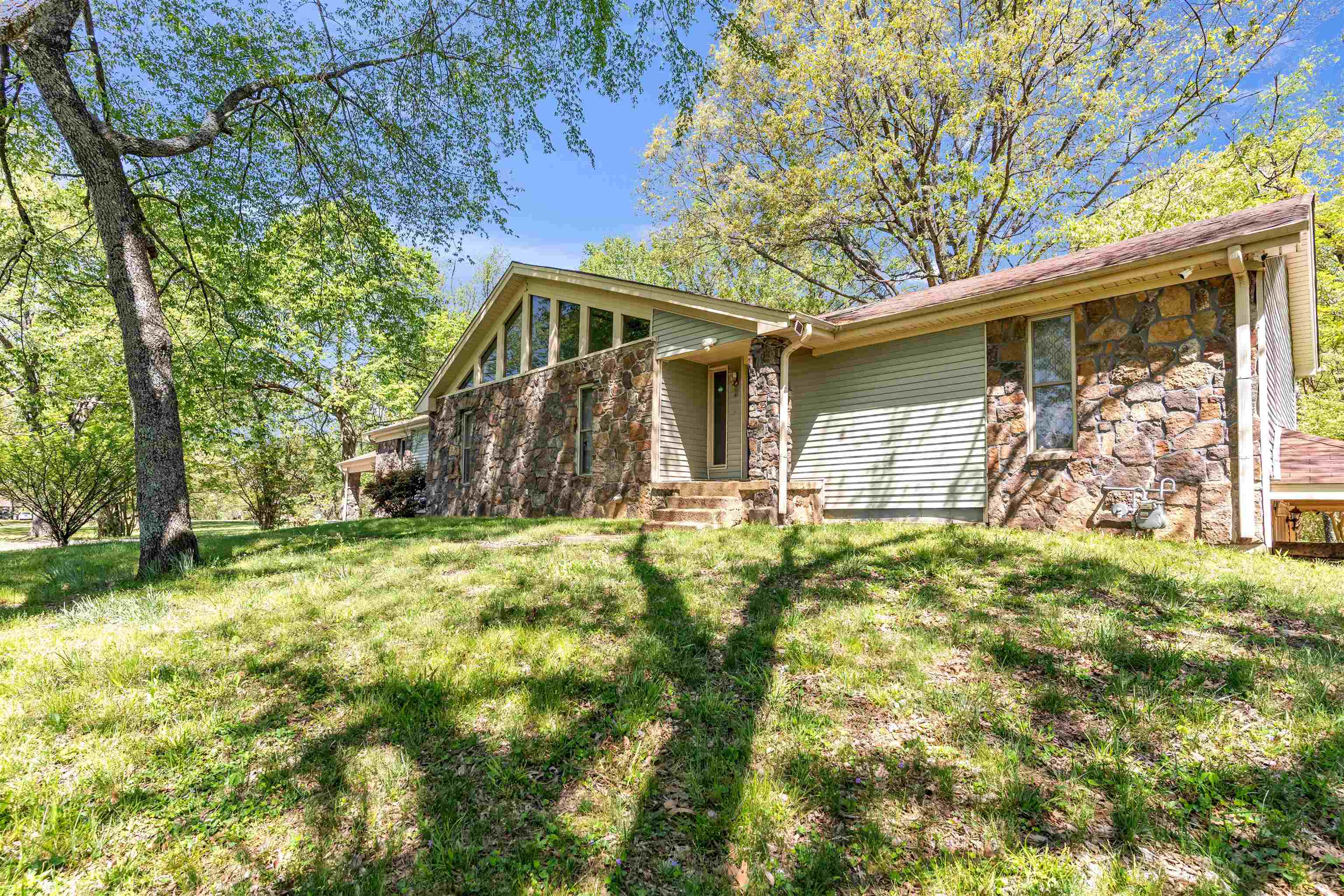 10320 Macon Rd Property Photo 6