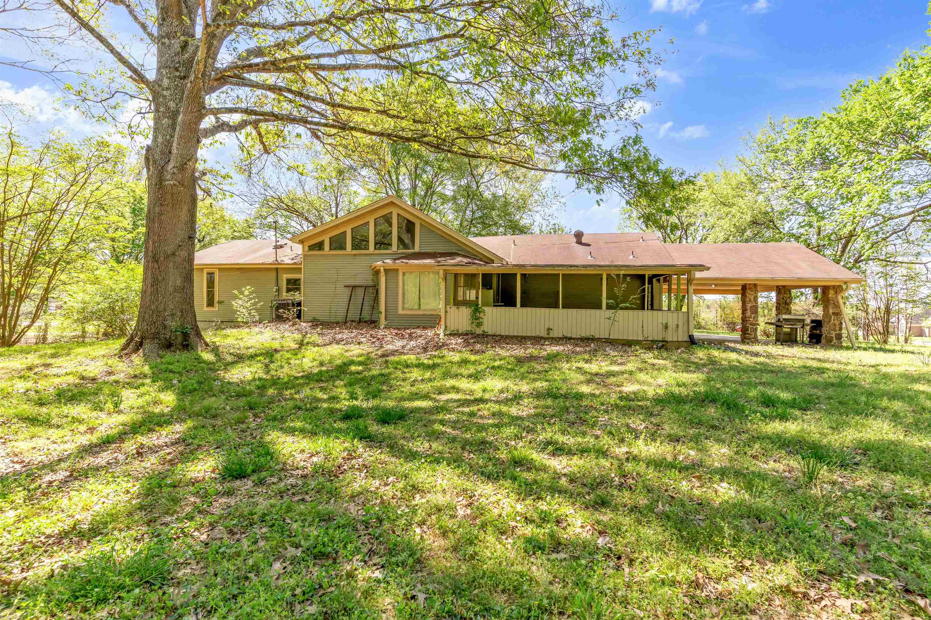 10320 Macon Rd Property Photo 8