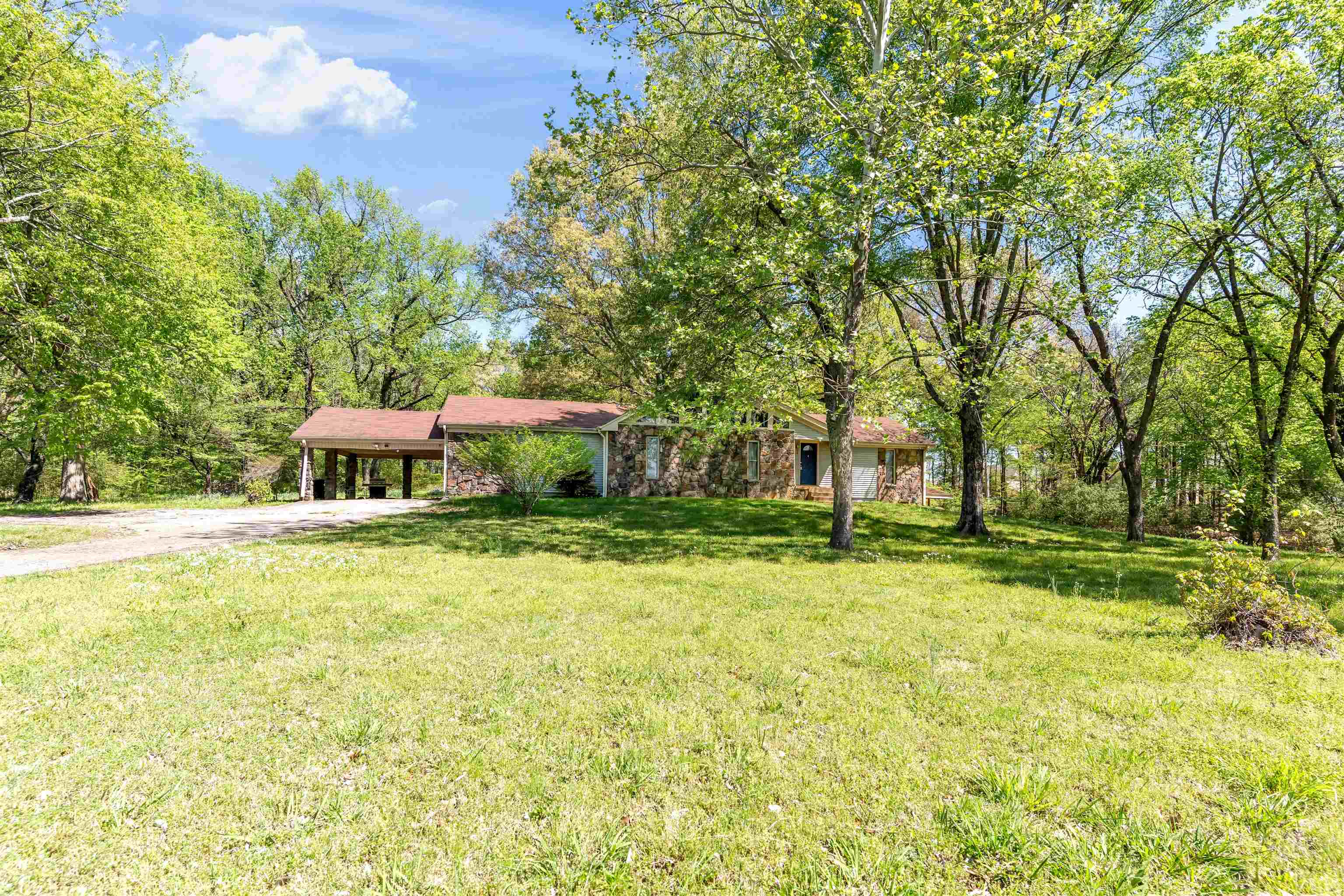10320 Macon Rd Property Photo 38