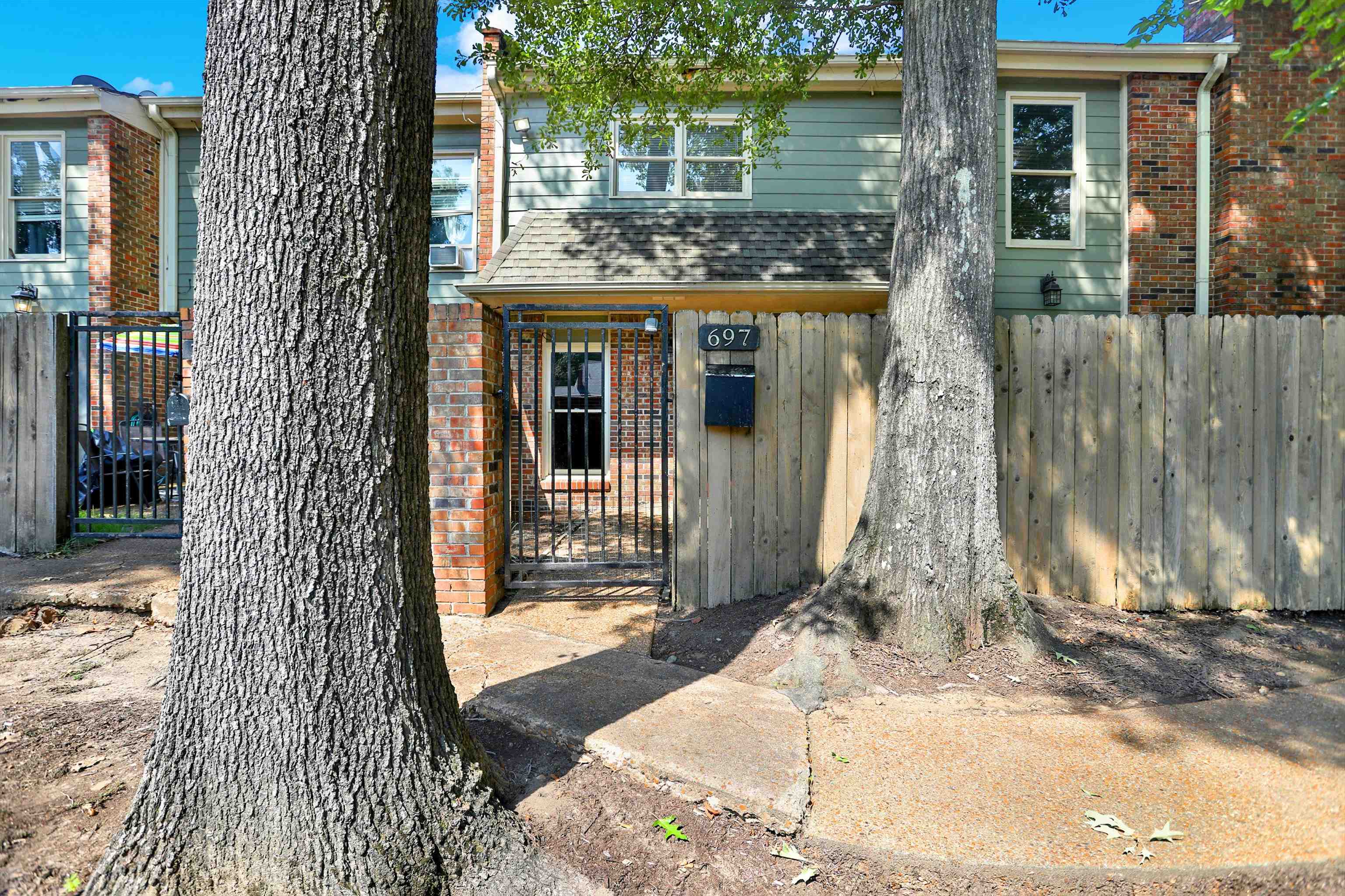697 S Belvedere Blvd B Property Photo 5