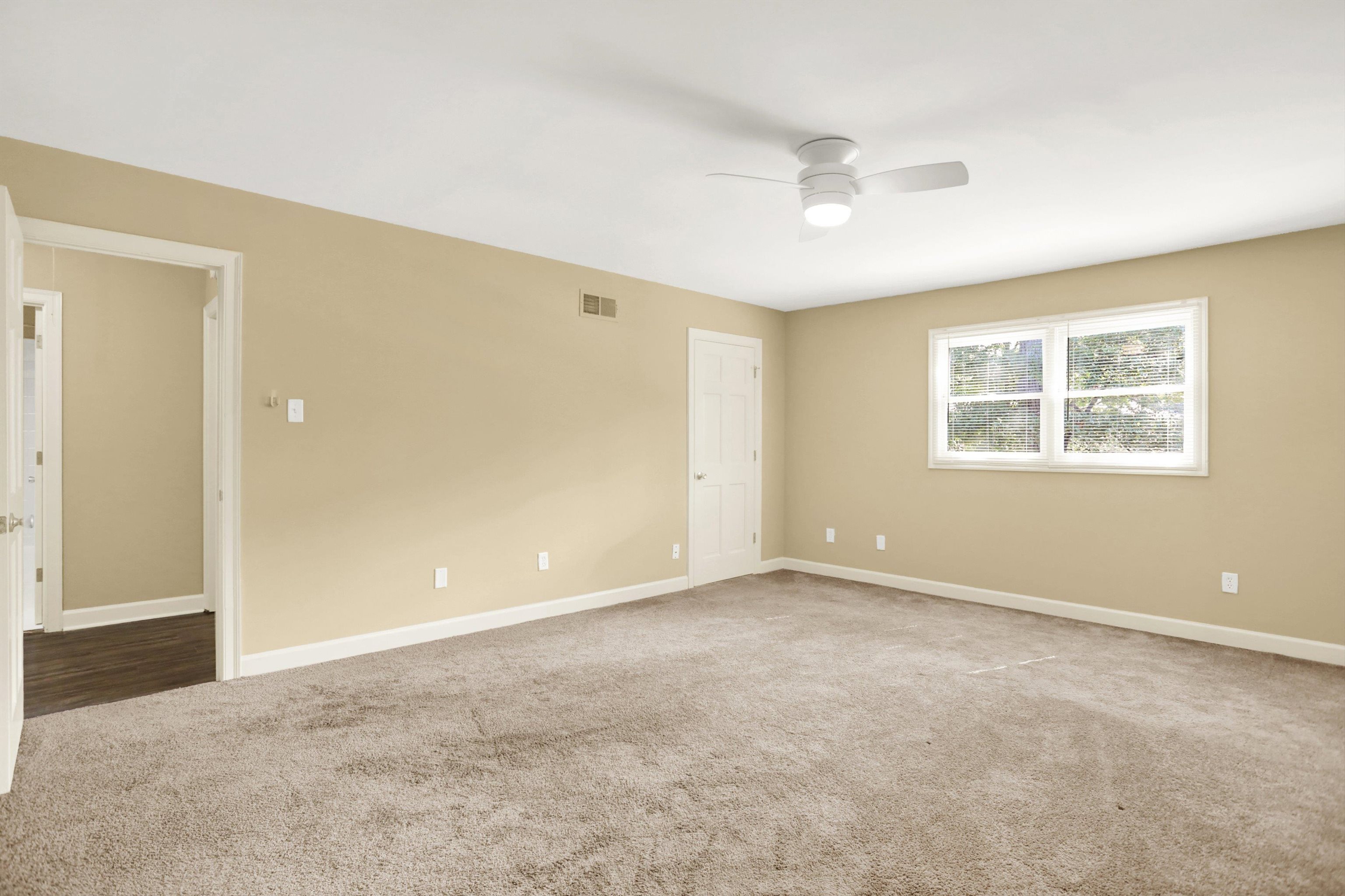 697 S Belvedere Blvd B Property Photo 30