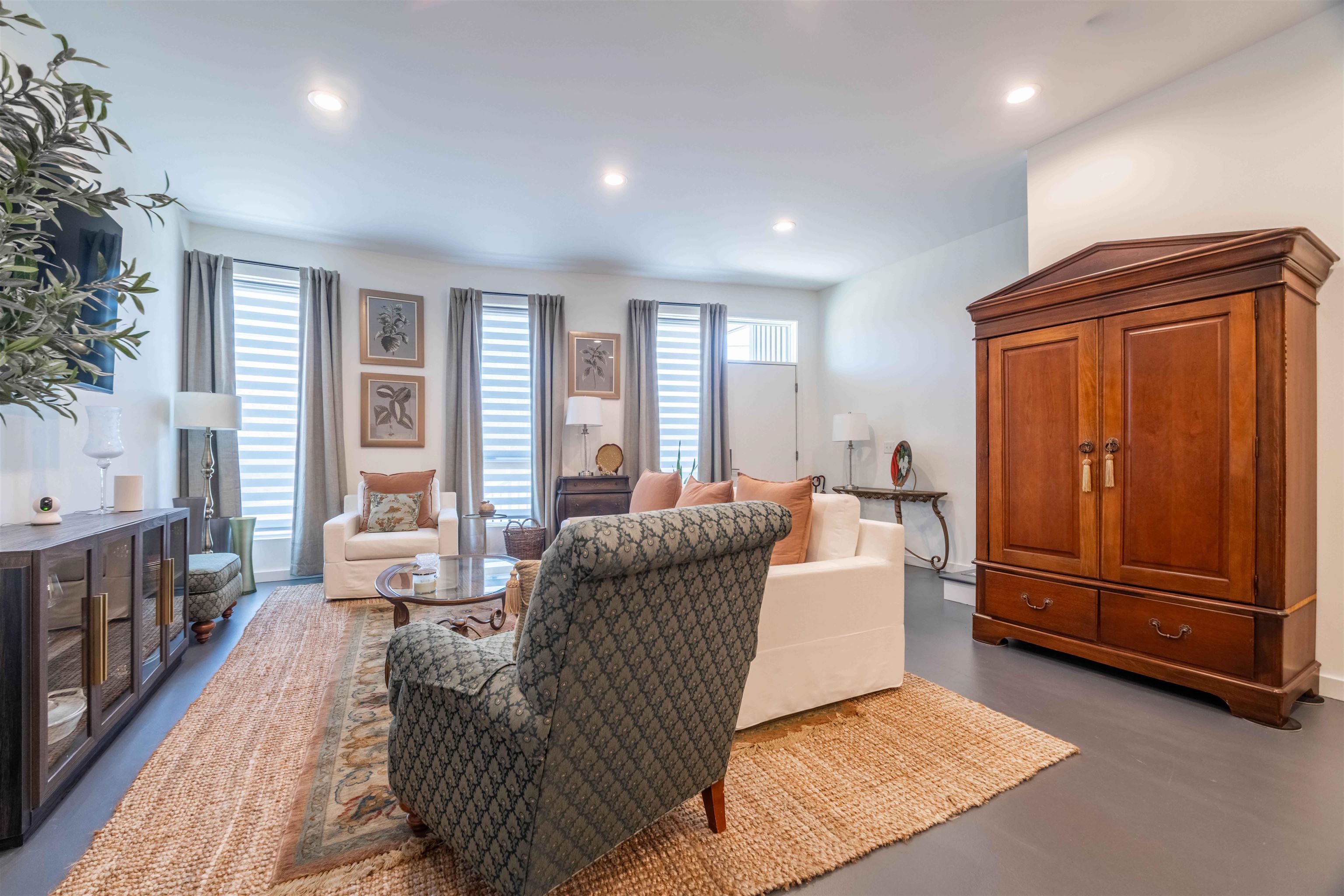 462 Frontline Cv Property Photo 10