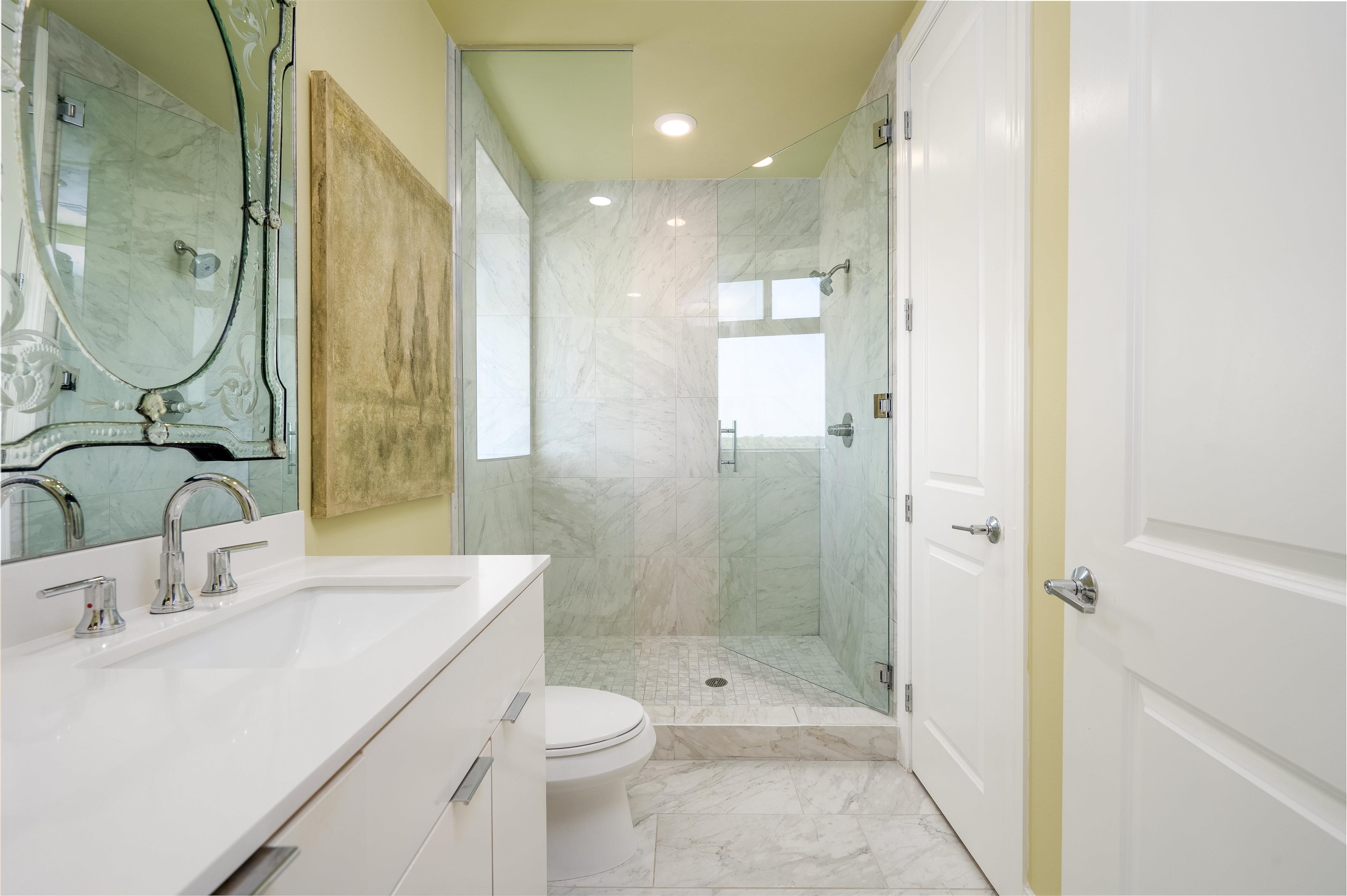 717 Riverside Dr 609/610 Property Photo 16
