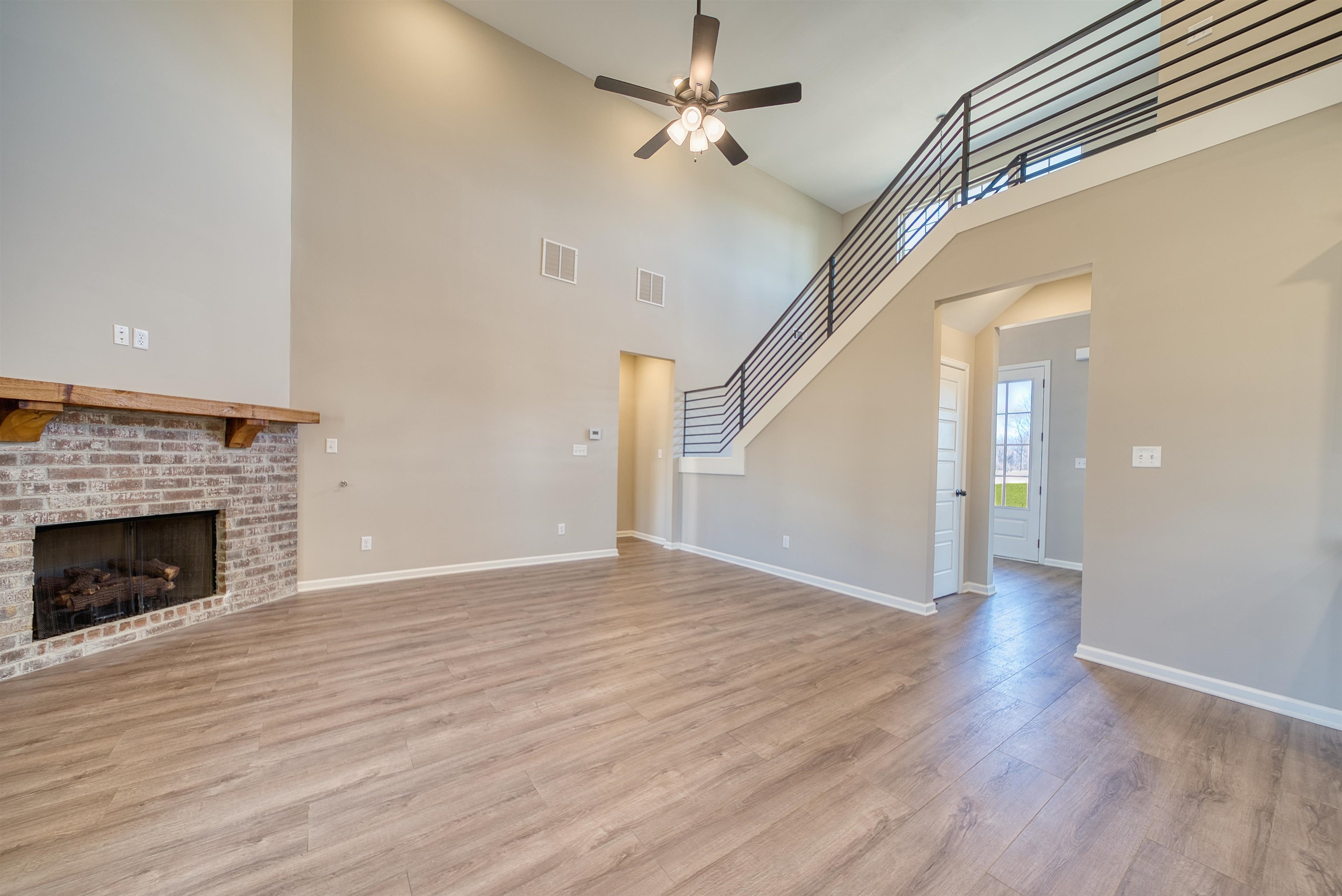 19 Columbia Way Property Photo 10