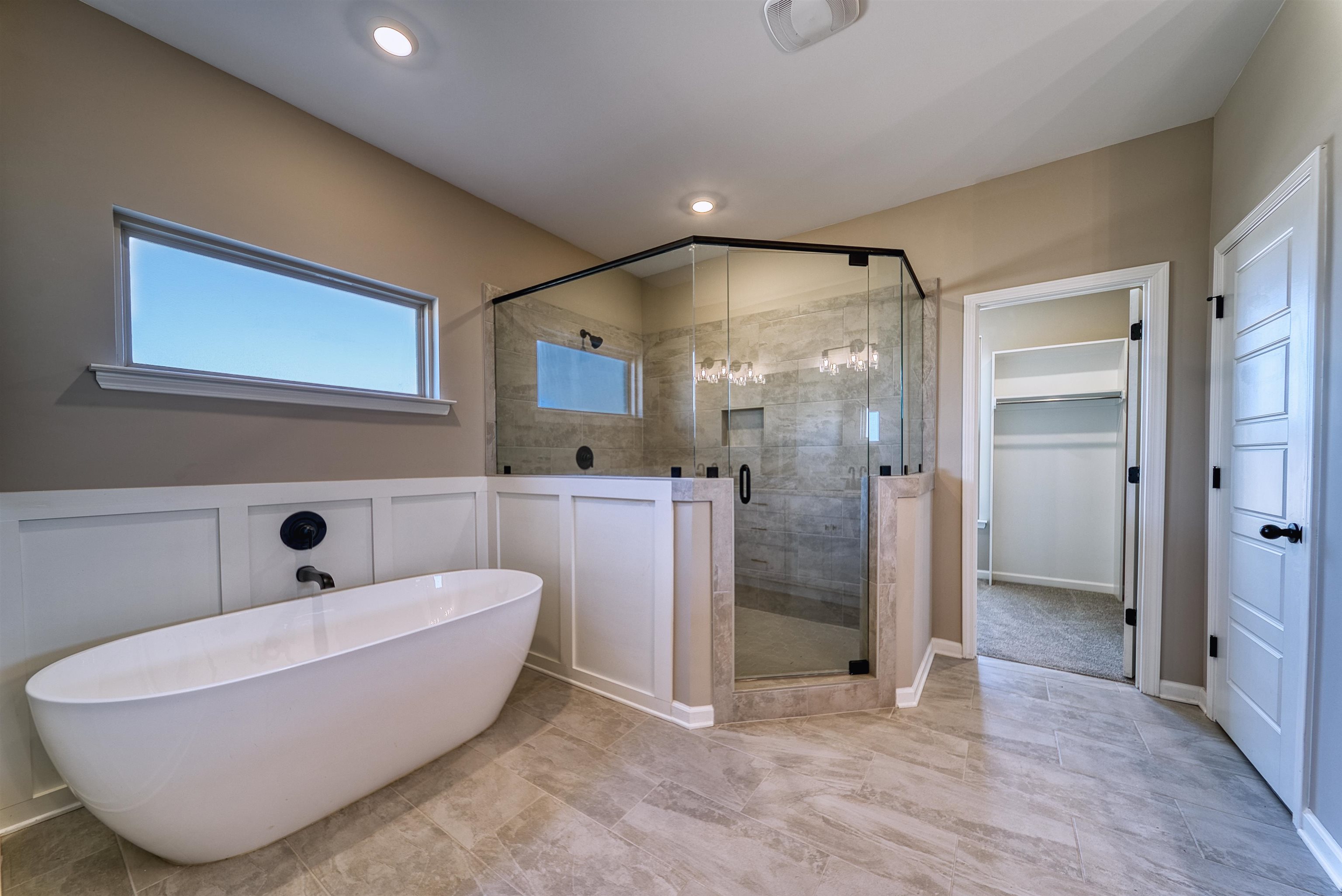 19 Columbia Way Property Photo 19