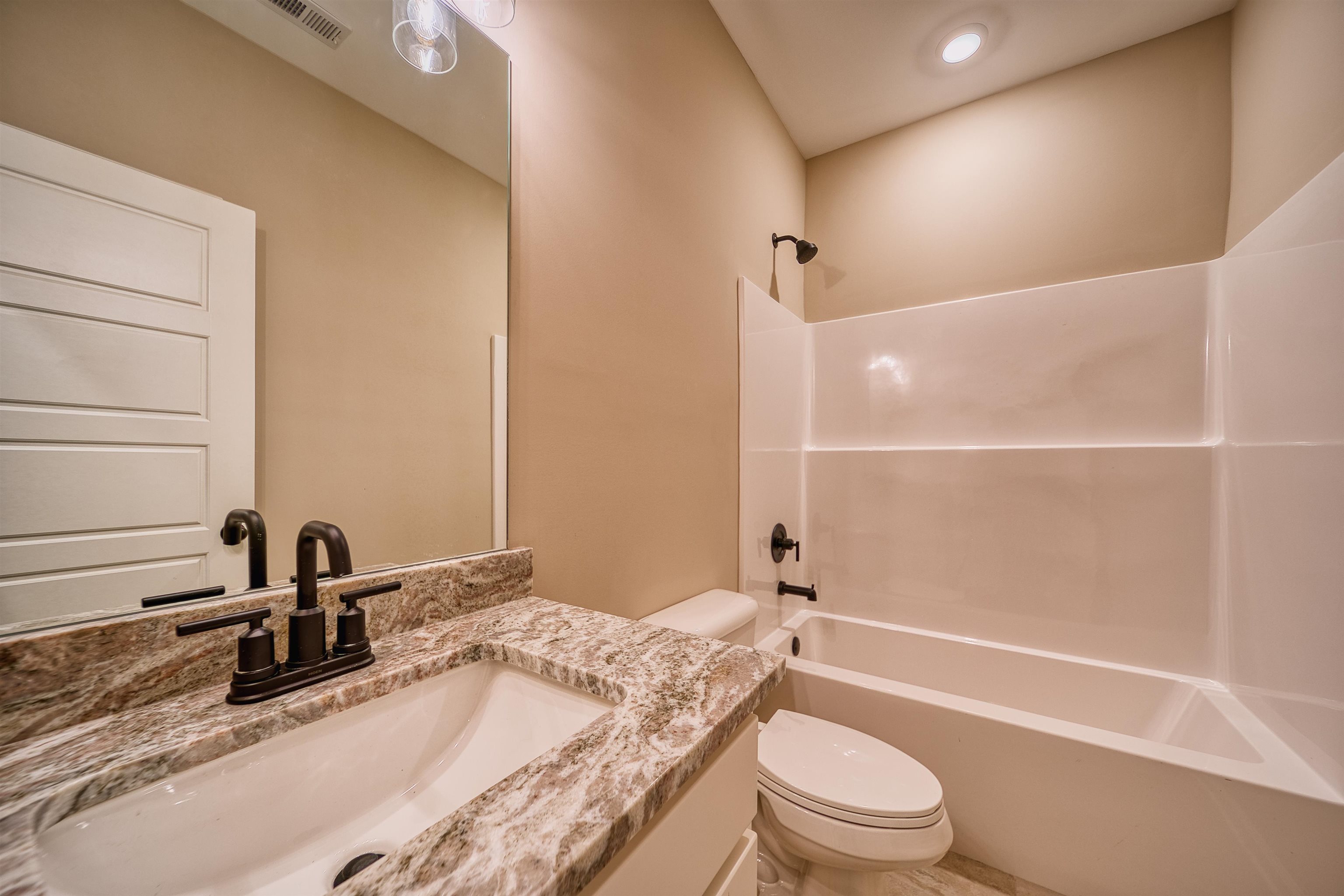19 Columbia Way Property Photo 22