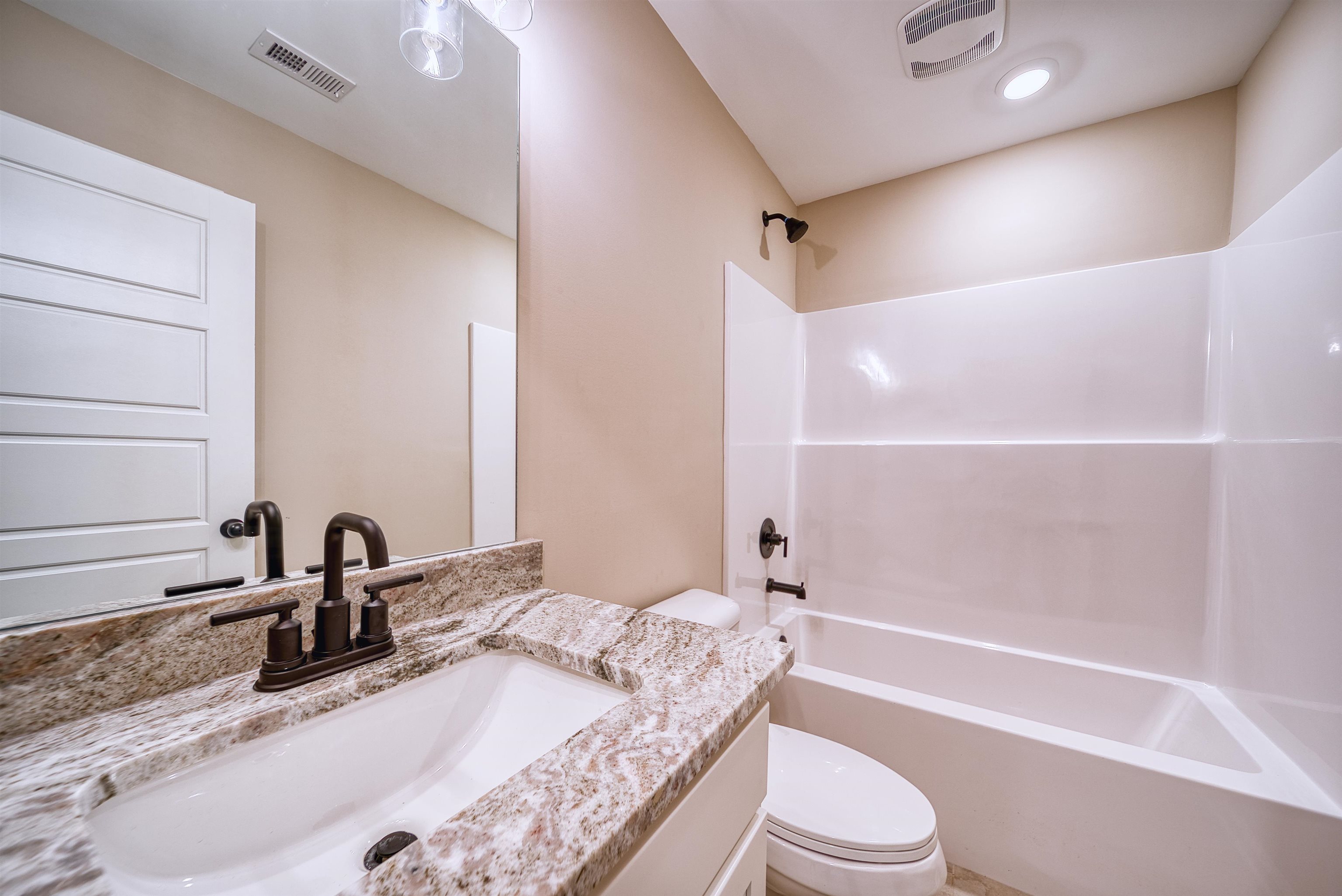19 Columbia Way Property Photo 28