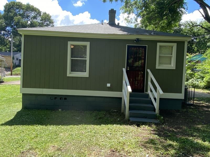 1534 Gabay St Property Photo 3