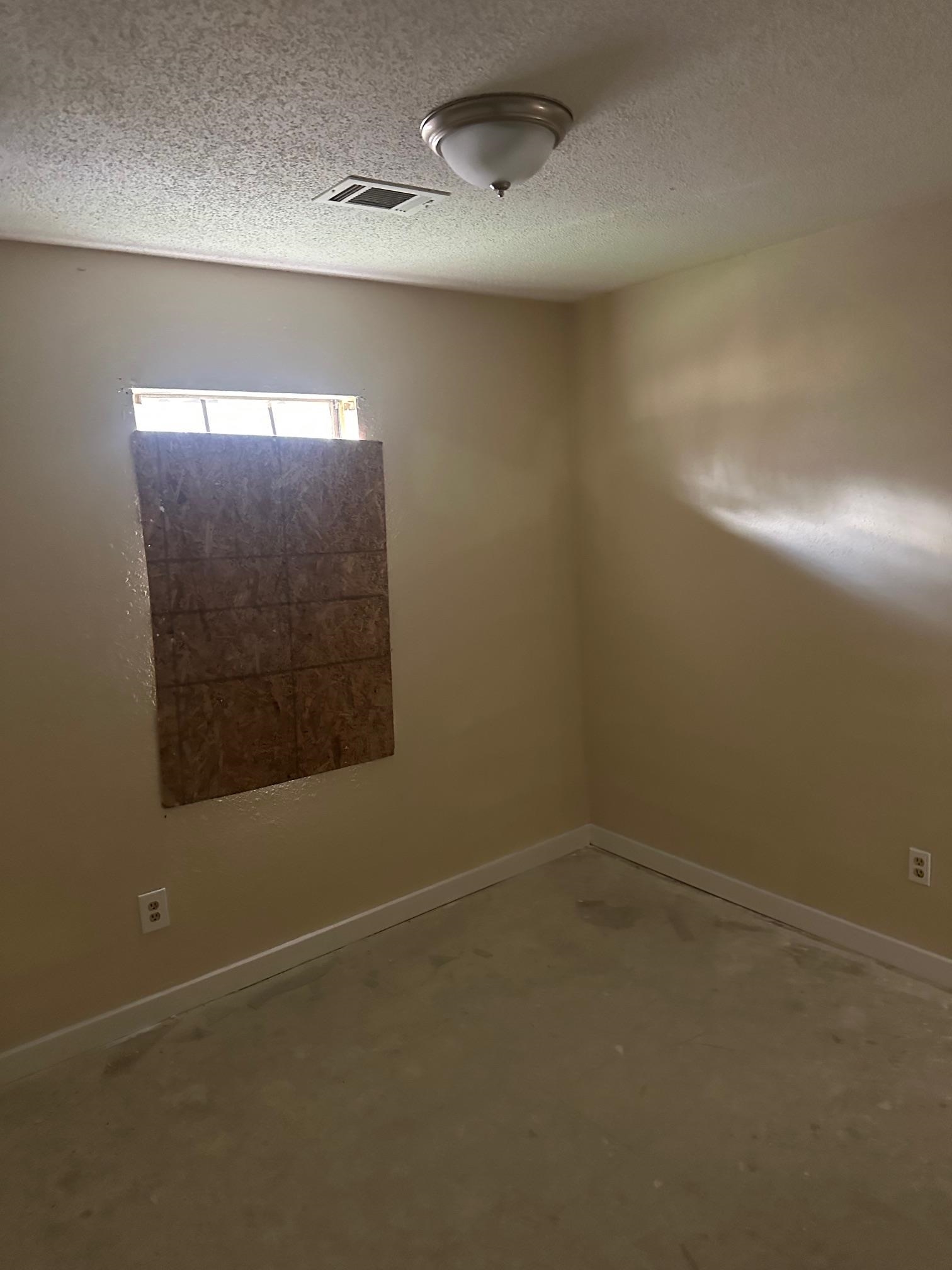 3569 Russelwood Dr Property Photo 5