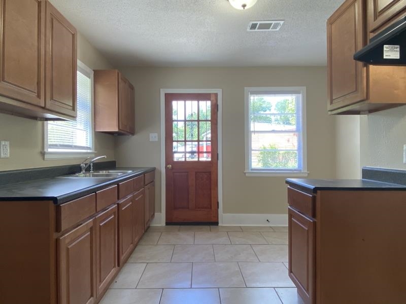 4711 Dalton Rd Property Photo 4