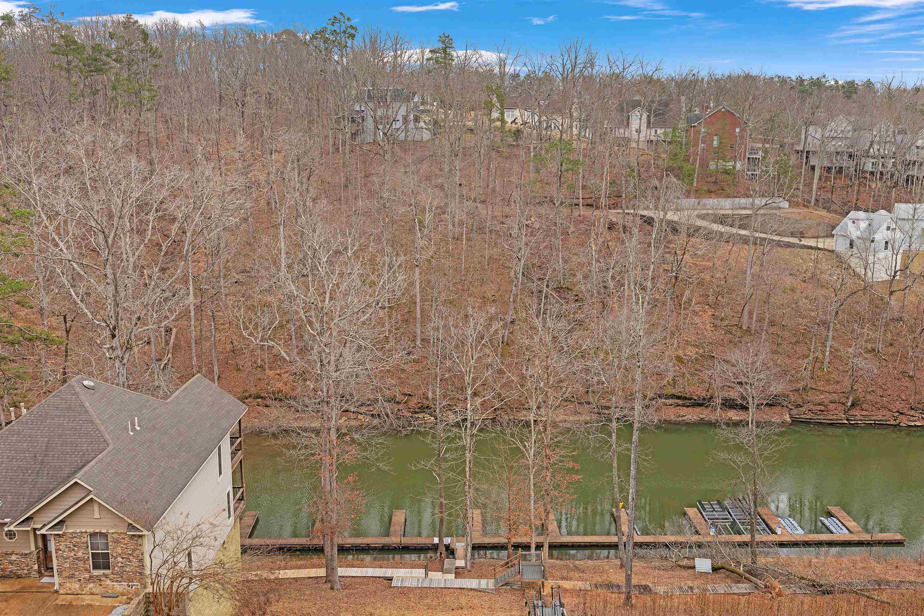 85 Breeze Pt Se Property Photo 6