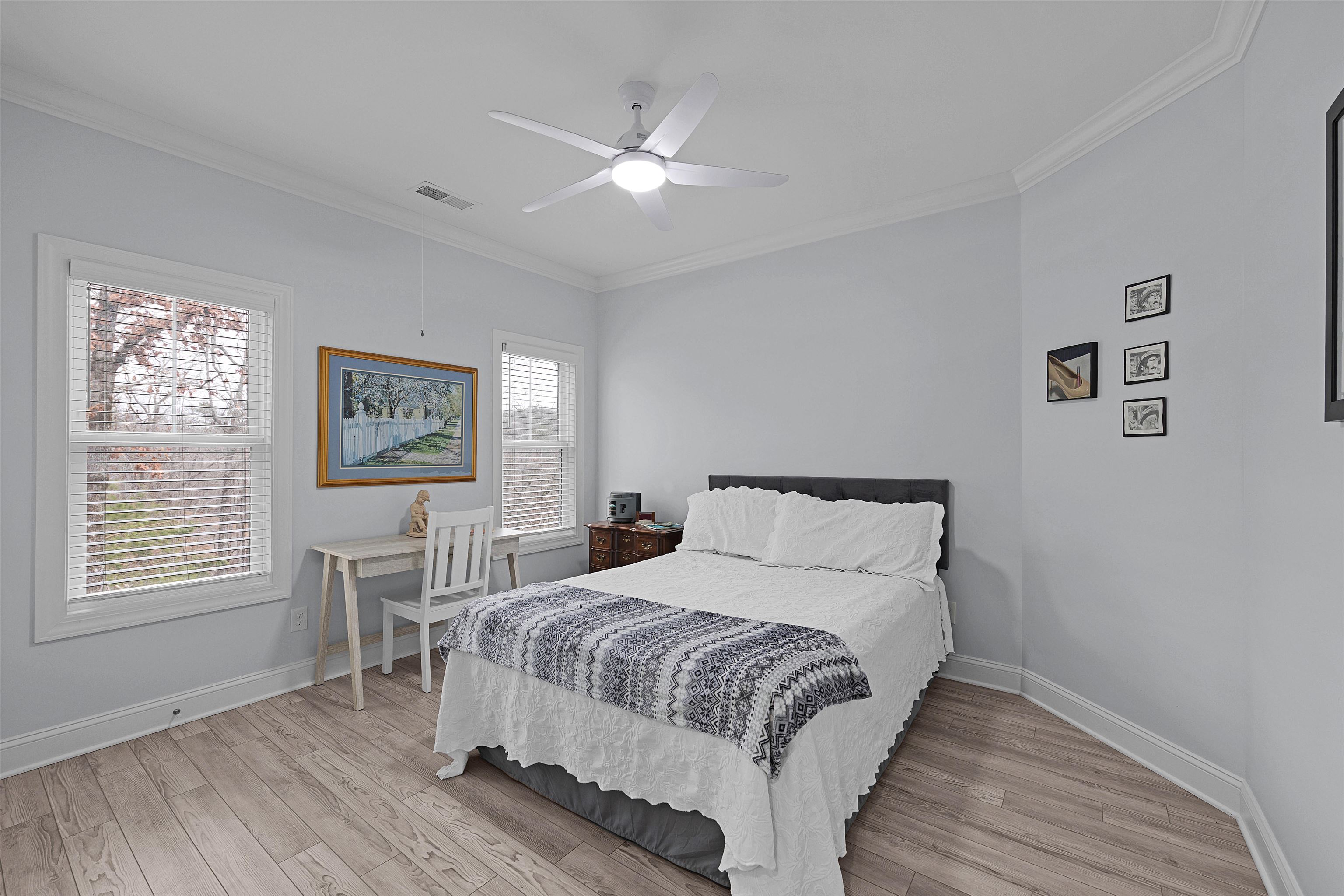 85 Breeze Pt Se Property Photo 24