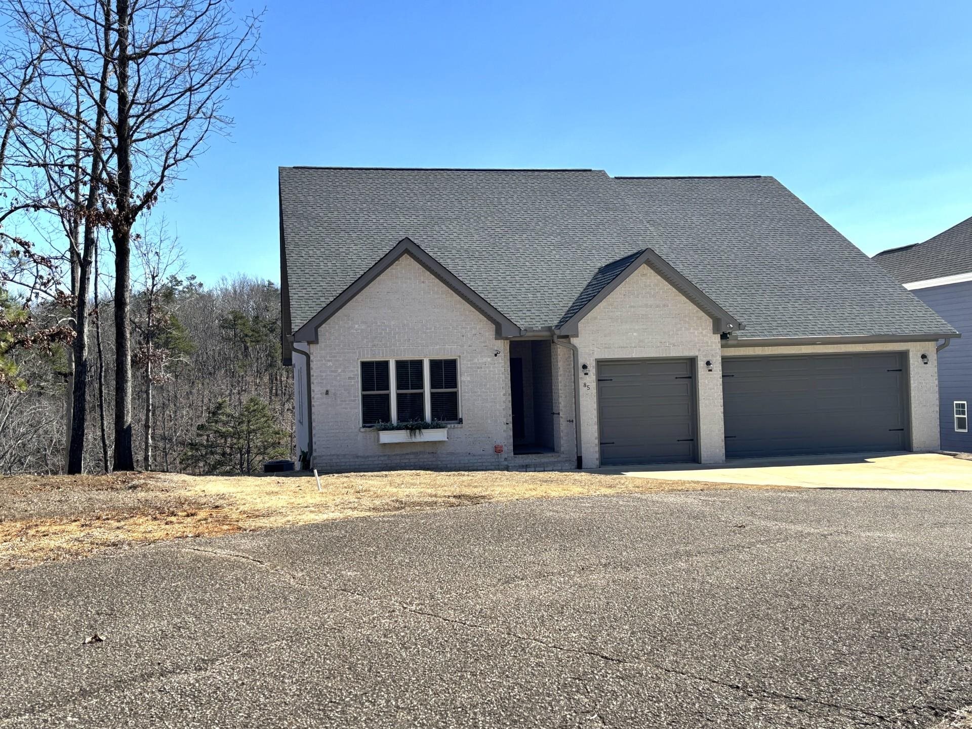 85 Breeze Pt Se Property Photo 36