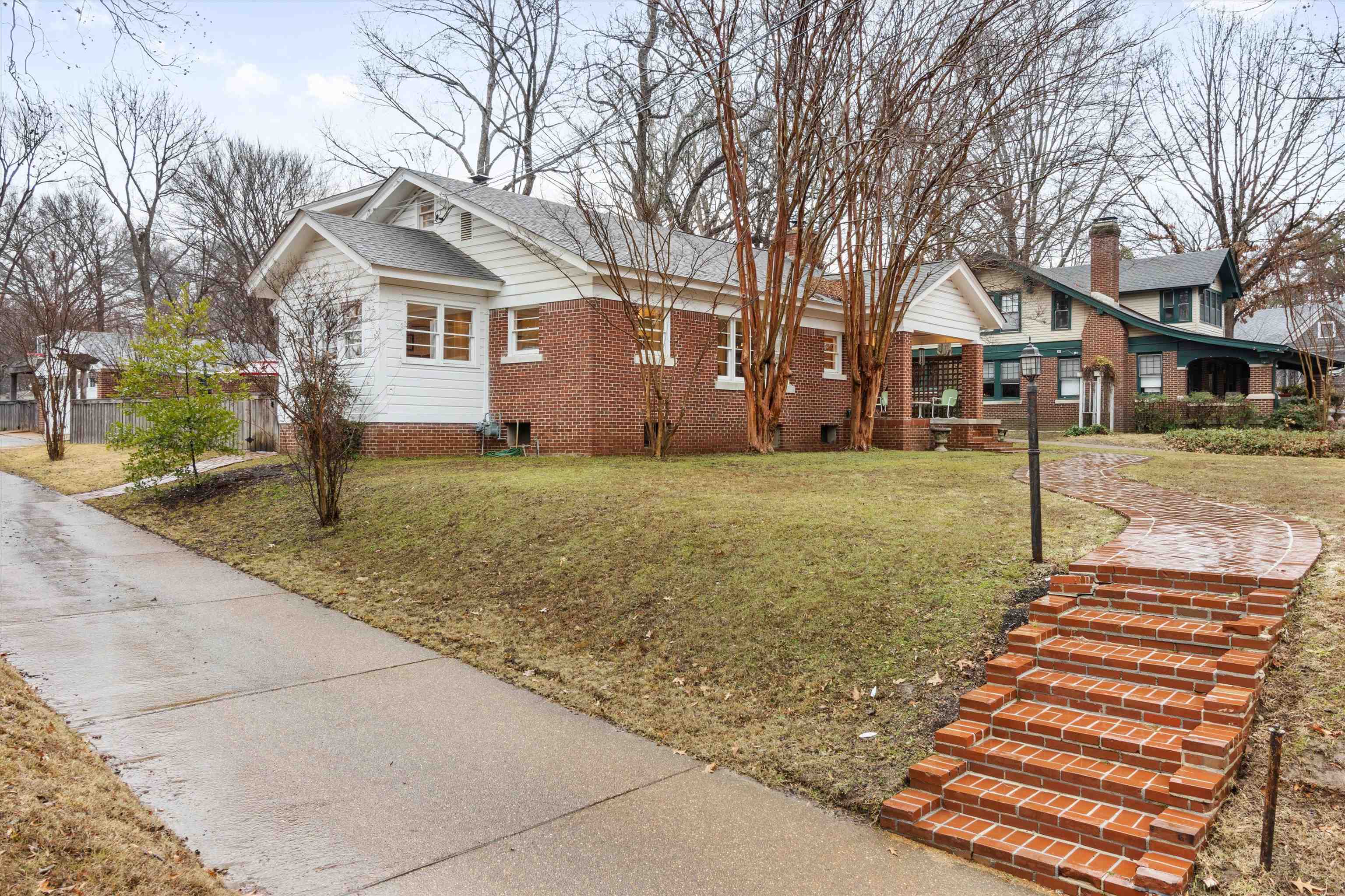 110 W Poplar Ave Property Photo 36