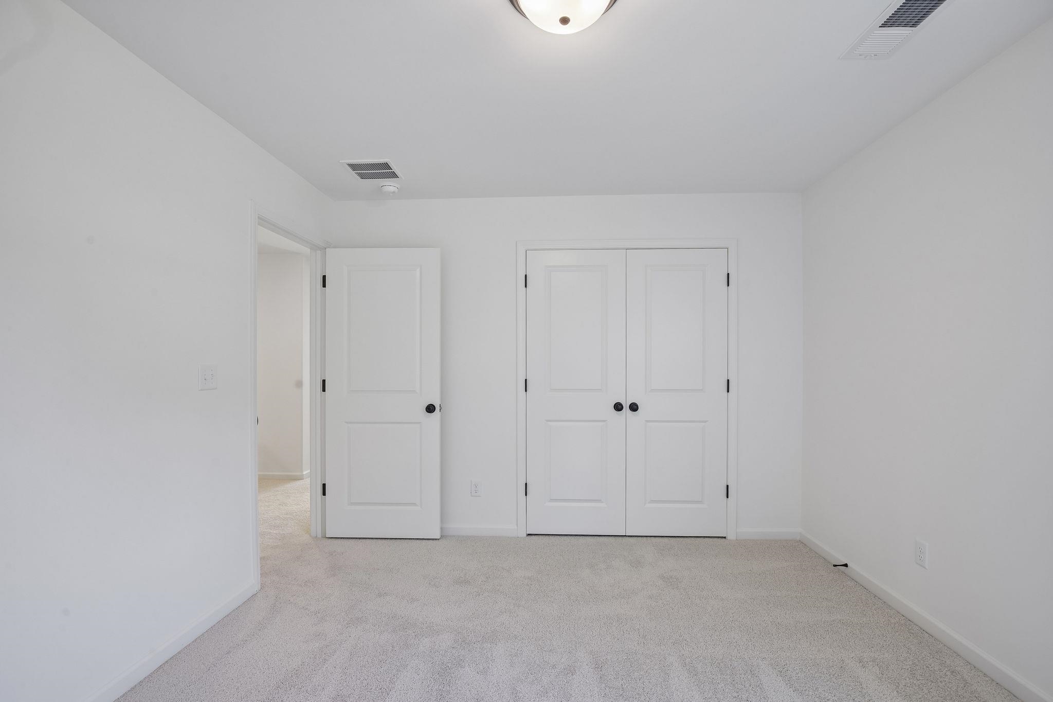 85 Ridgefield Dr Property Photo 28