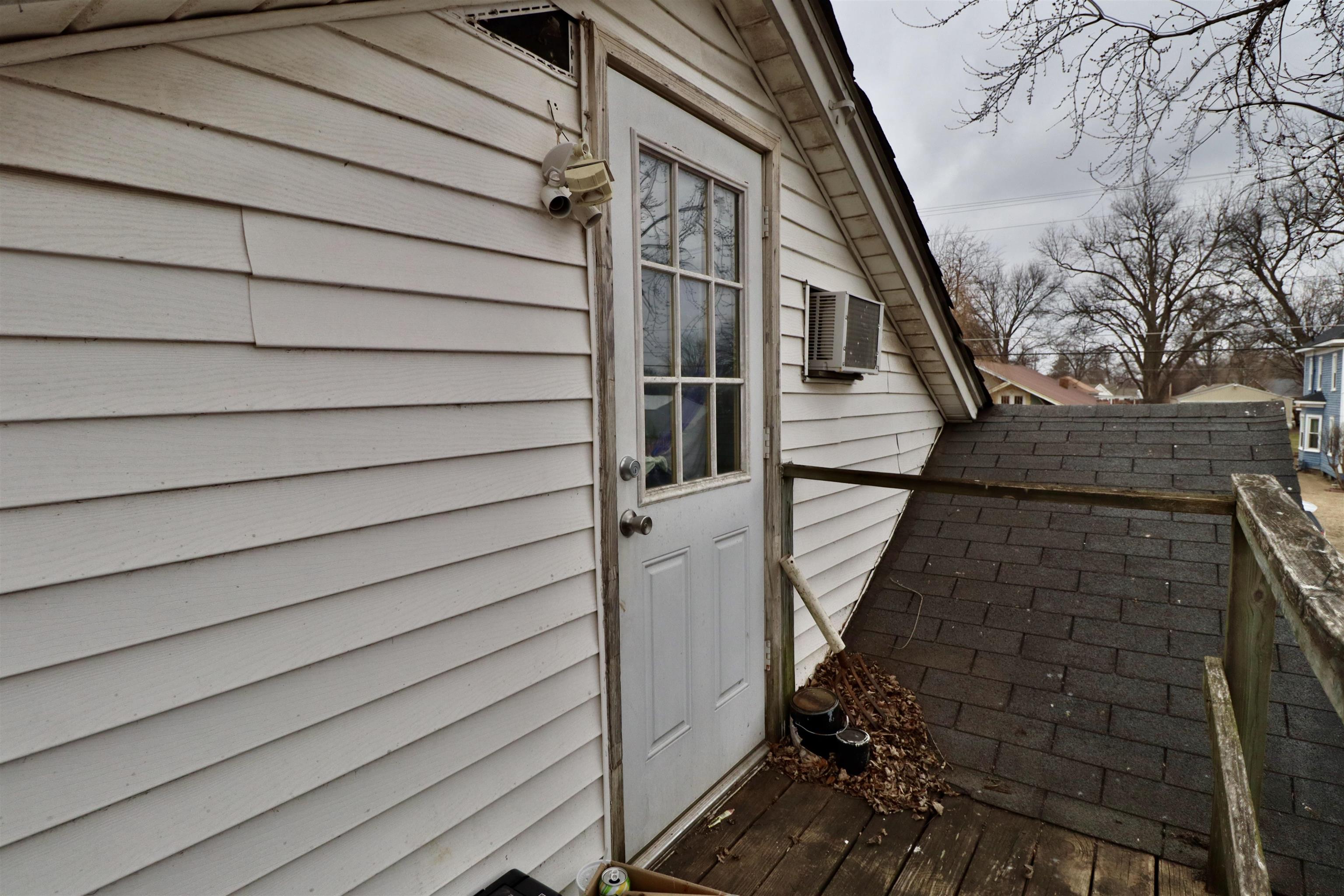 417 Lake St Property Photo 18