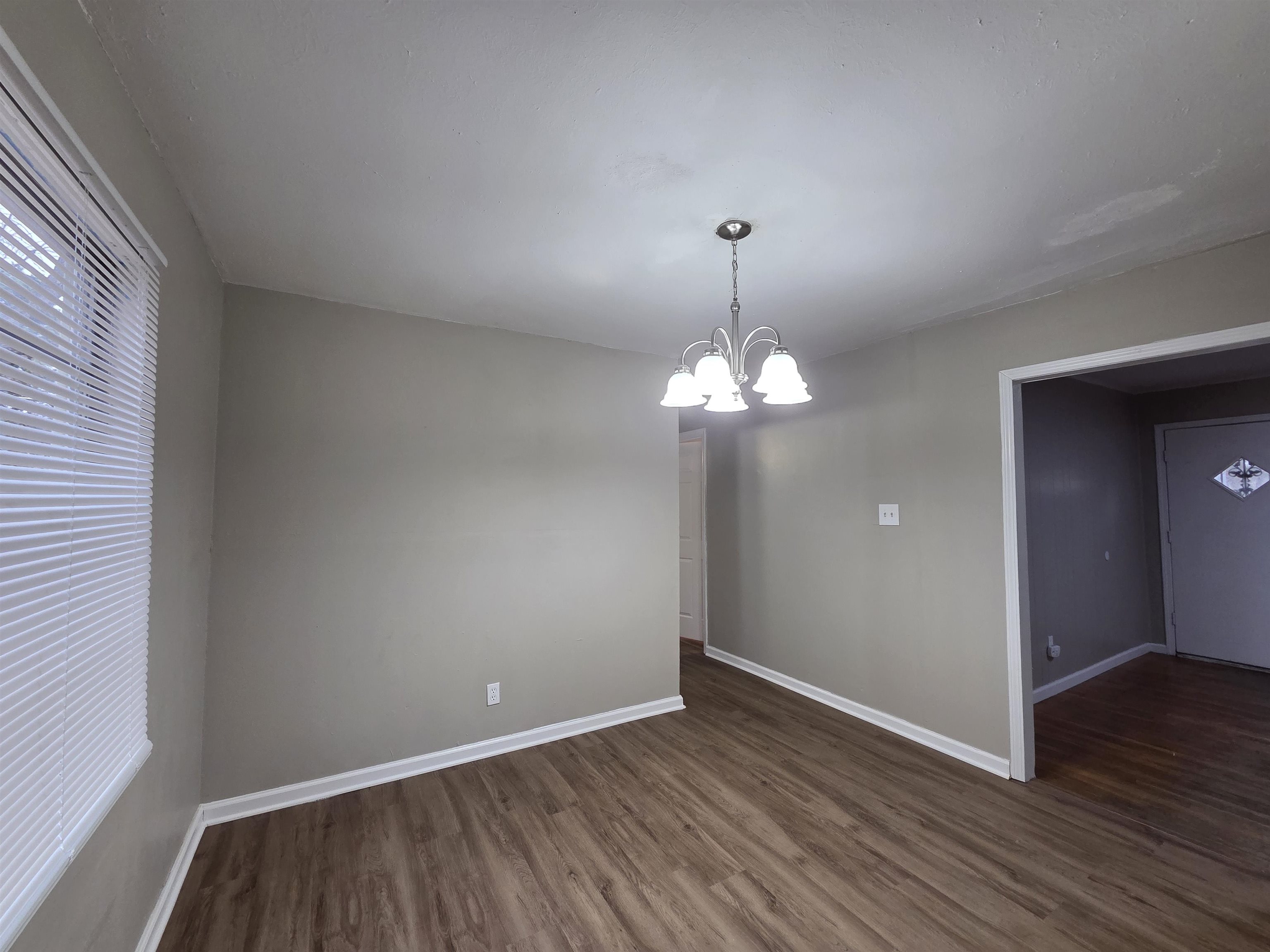 4535 Beacon Hill Dr Property Photo 10