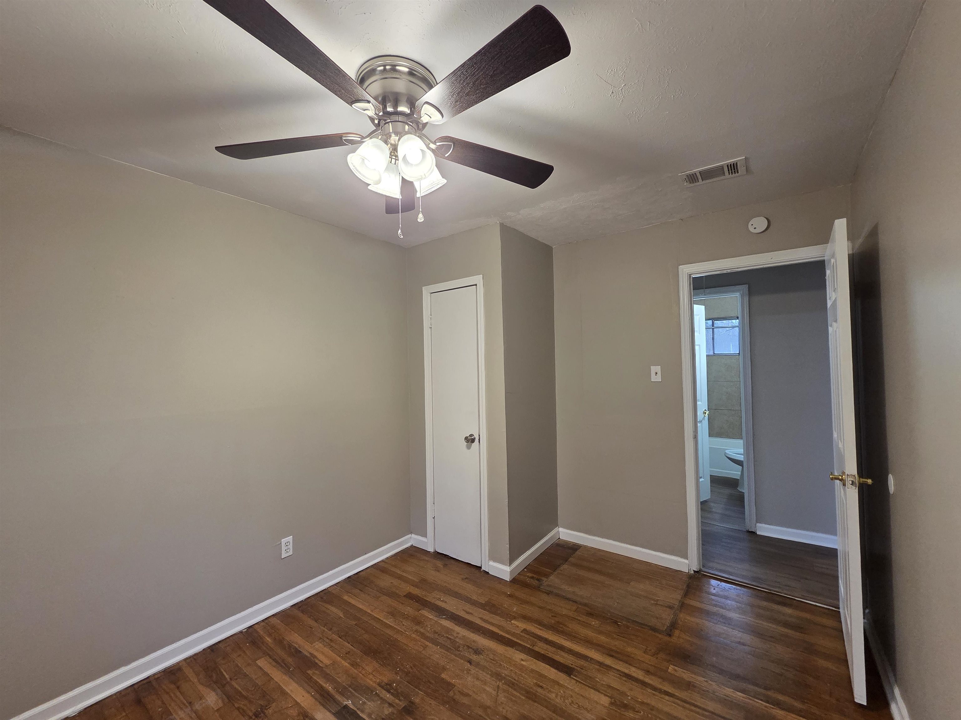 4535 Beacon Hill Dr Property Photo 11