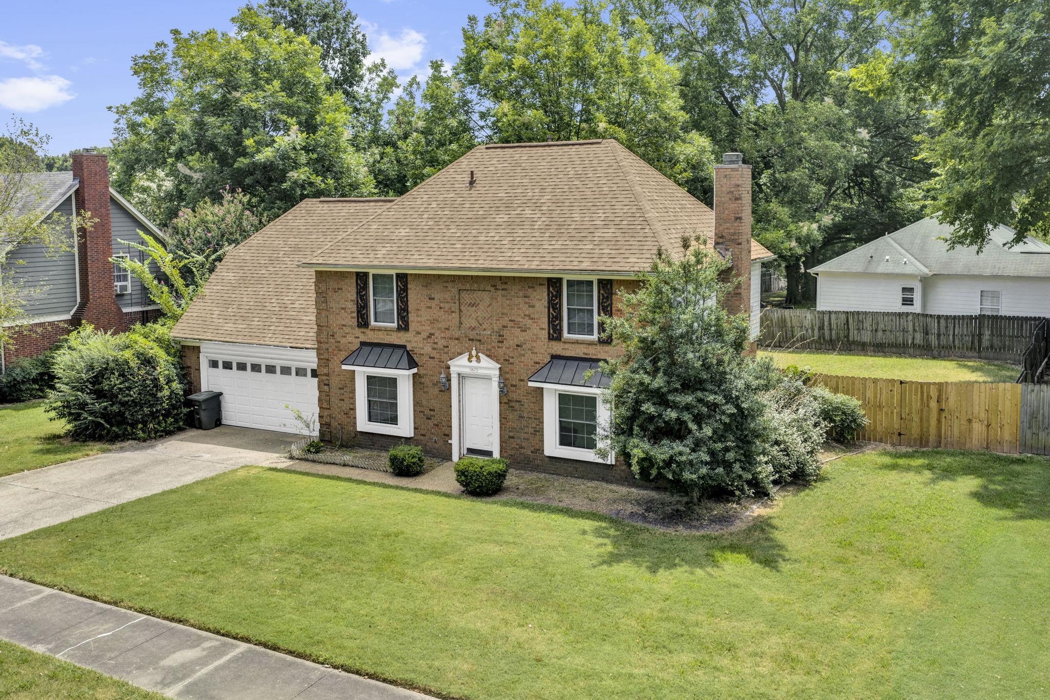 5875 Sycamore Manor Cv Property Photo 3