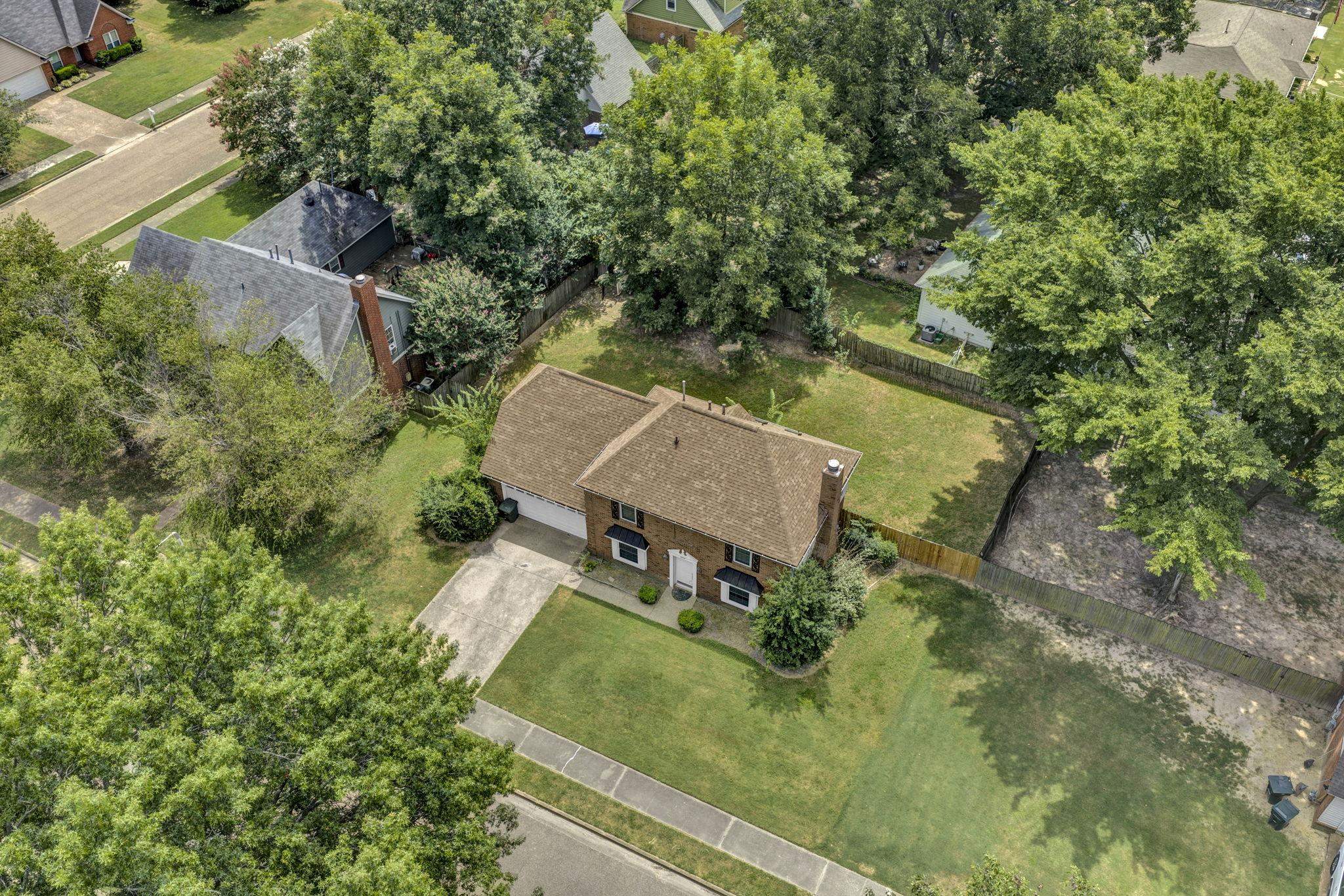 5875 Sycamore Manor Cv Property Photo 32
