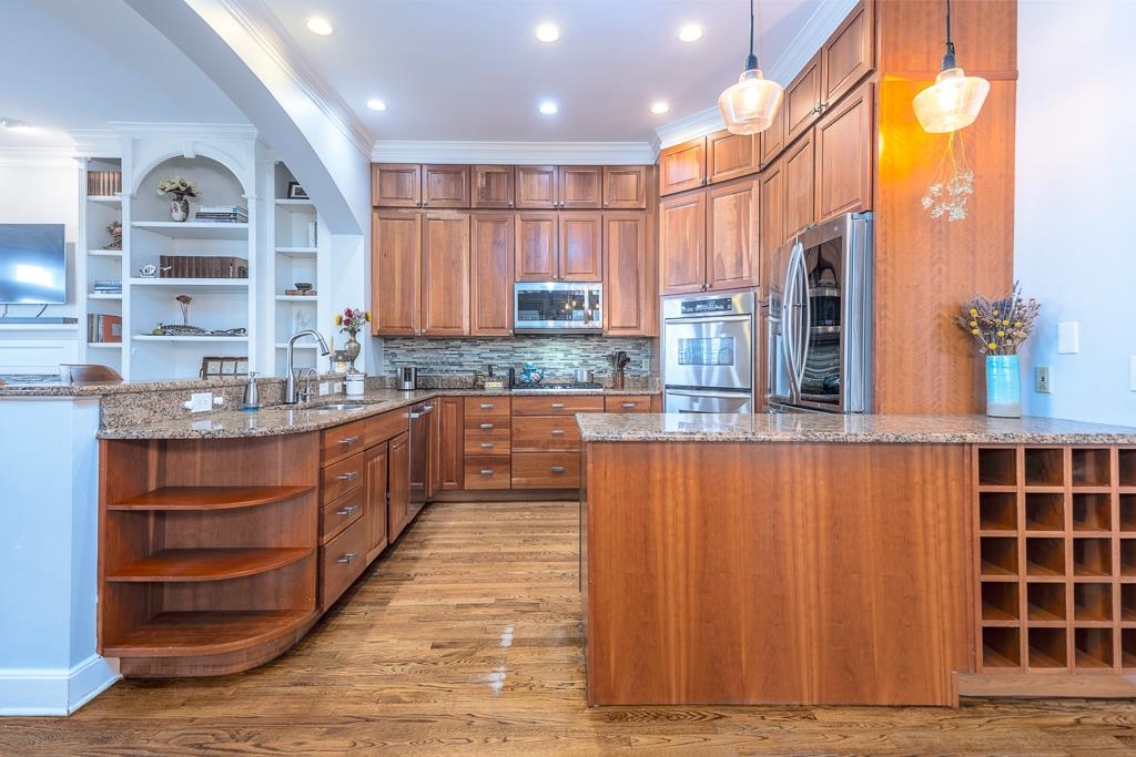 1072 Island Dr Property Photo 12