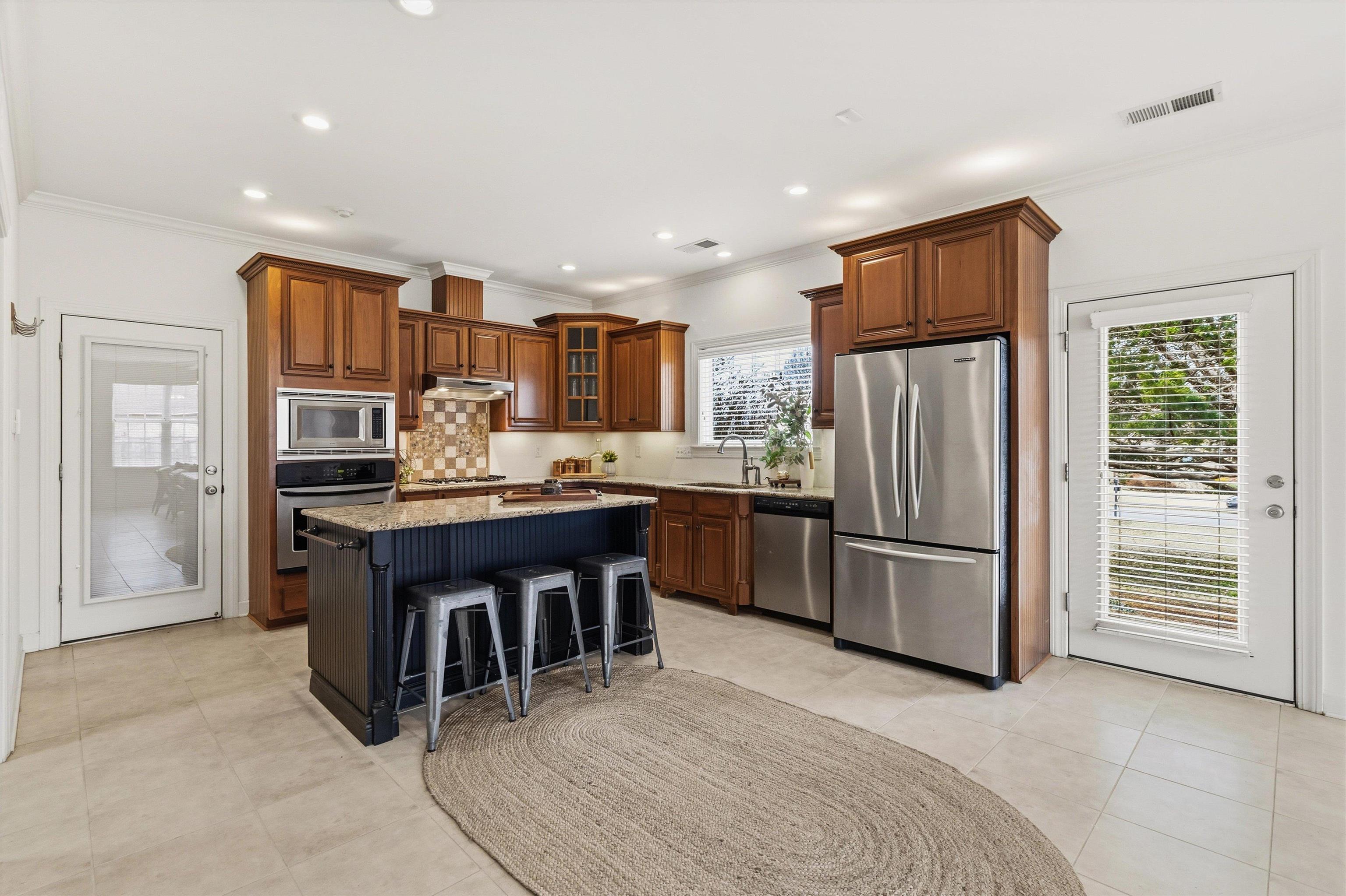 10 Post Oak Cv Property Photo 10