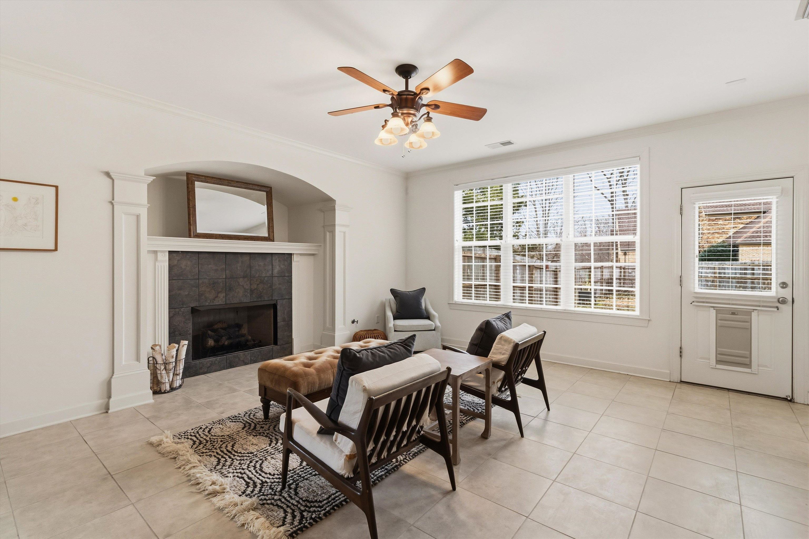 10 Post Oak Cv Property Photo 15