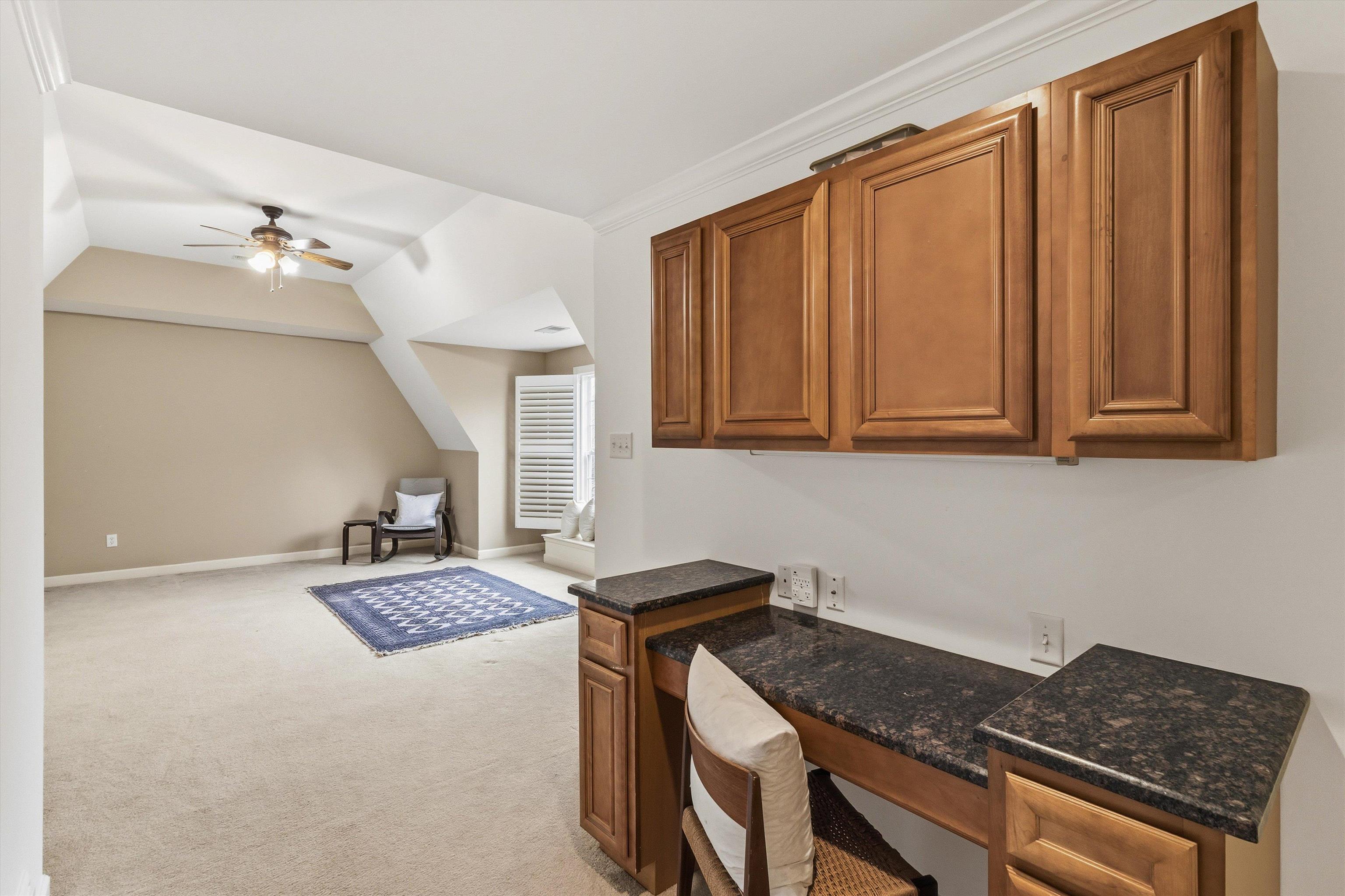 10 Post Oak Cv Property Photo 30
