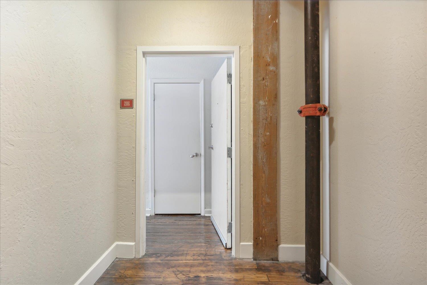 413 S Main St 206 Property Photo 16